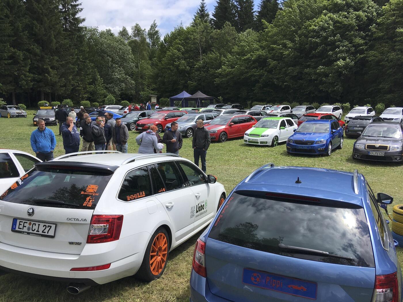 Bild ohne Beschreibung Bild ohne Beschreibung