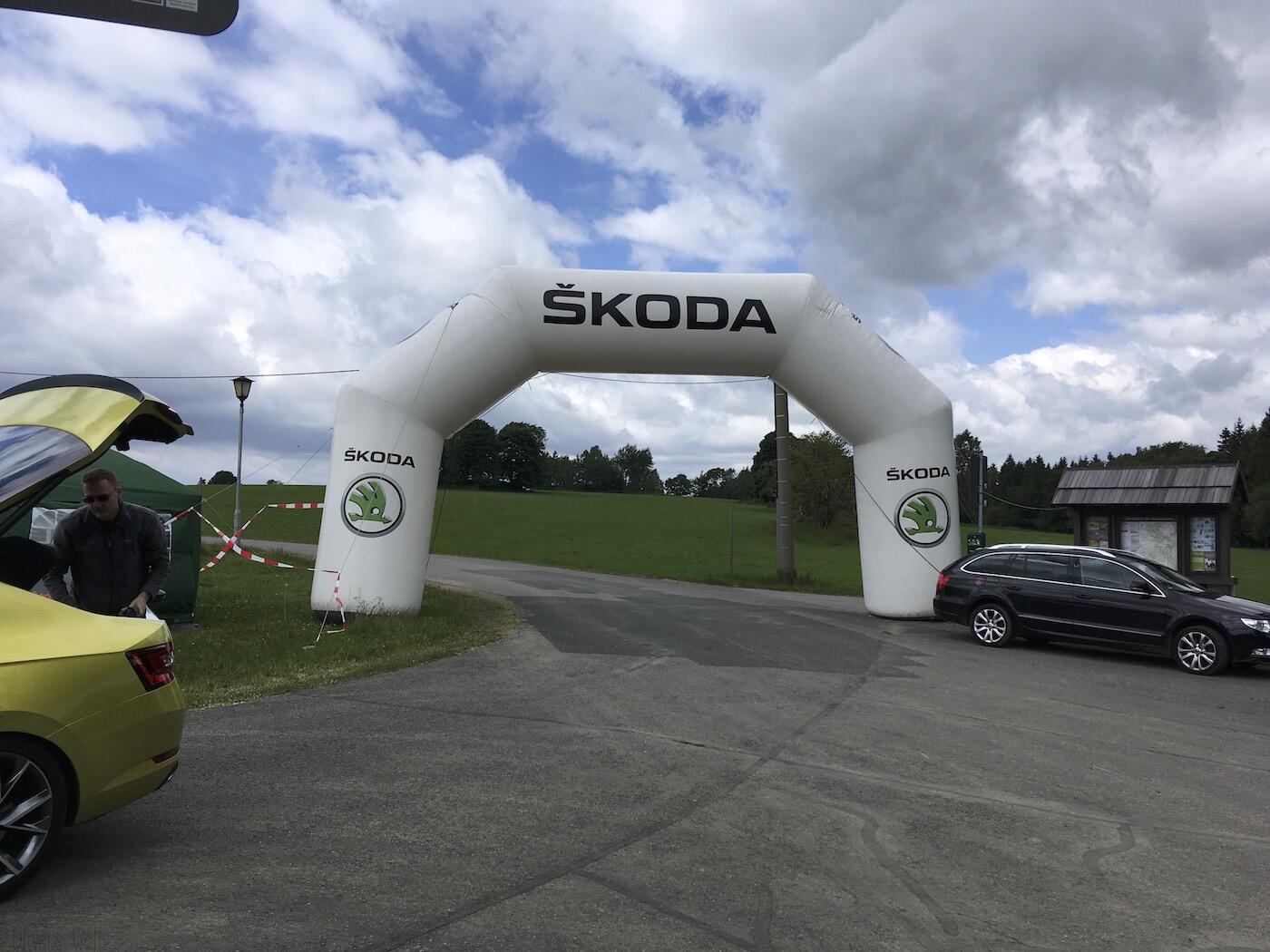 Bild ohne Beschreibung Bild ohne Beschreibung