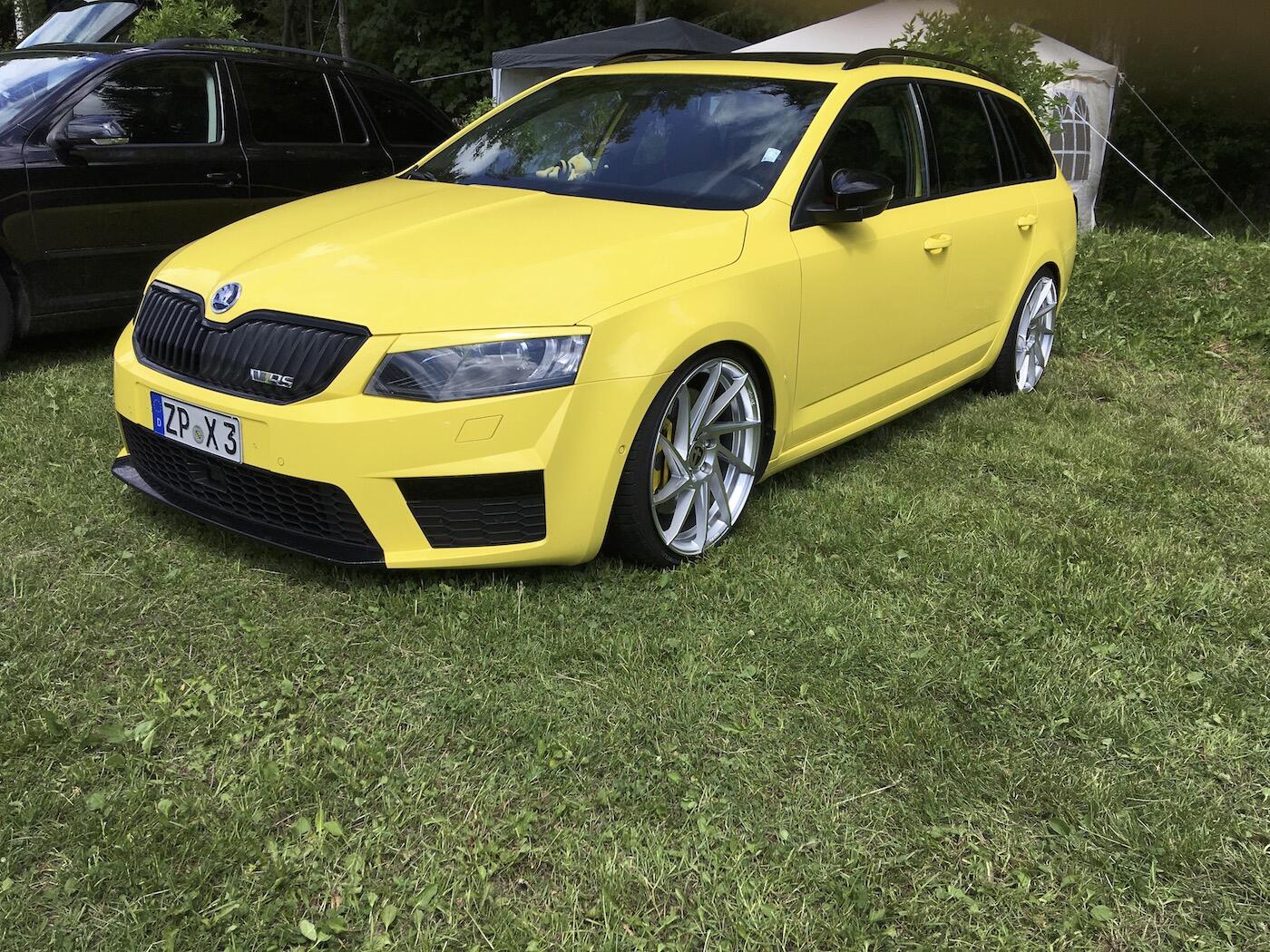 Bild ohne Beschreibung Bild ohne Beschreibung