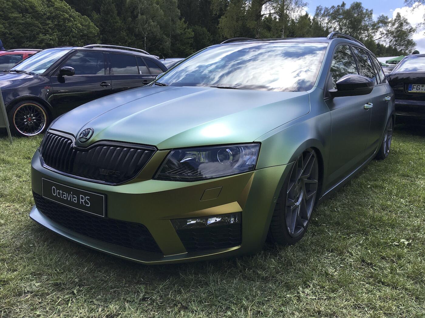 Bild ohne Beschreibung Bild ohne Beschreibung