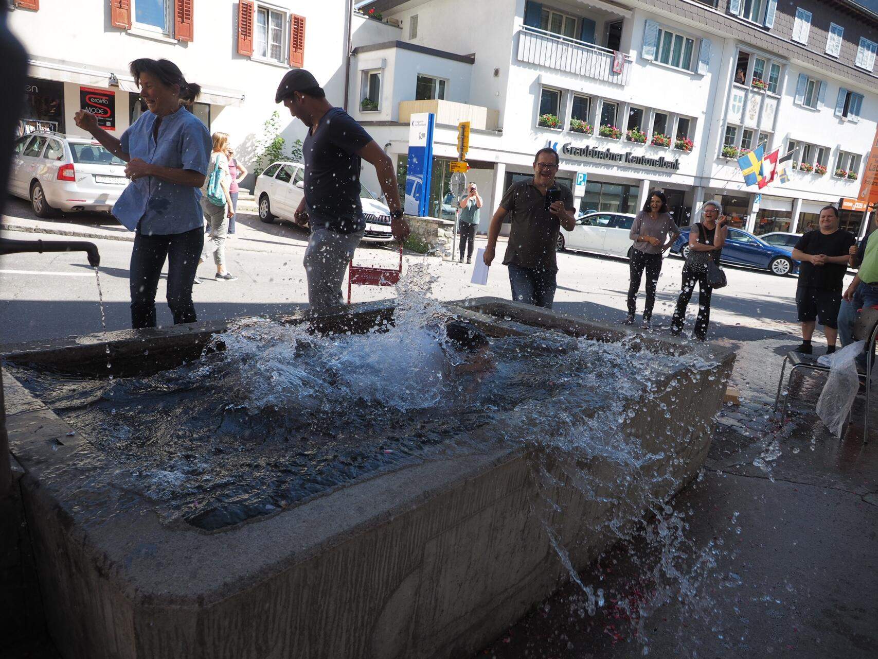 Bild ohne Beschreibung