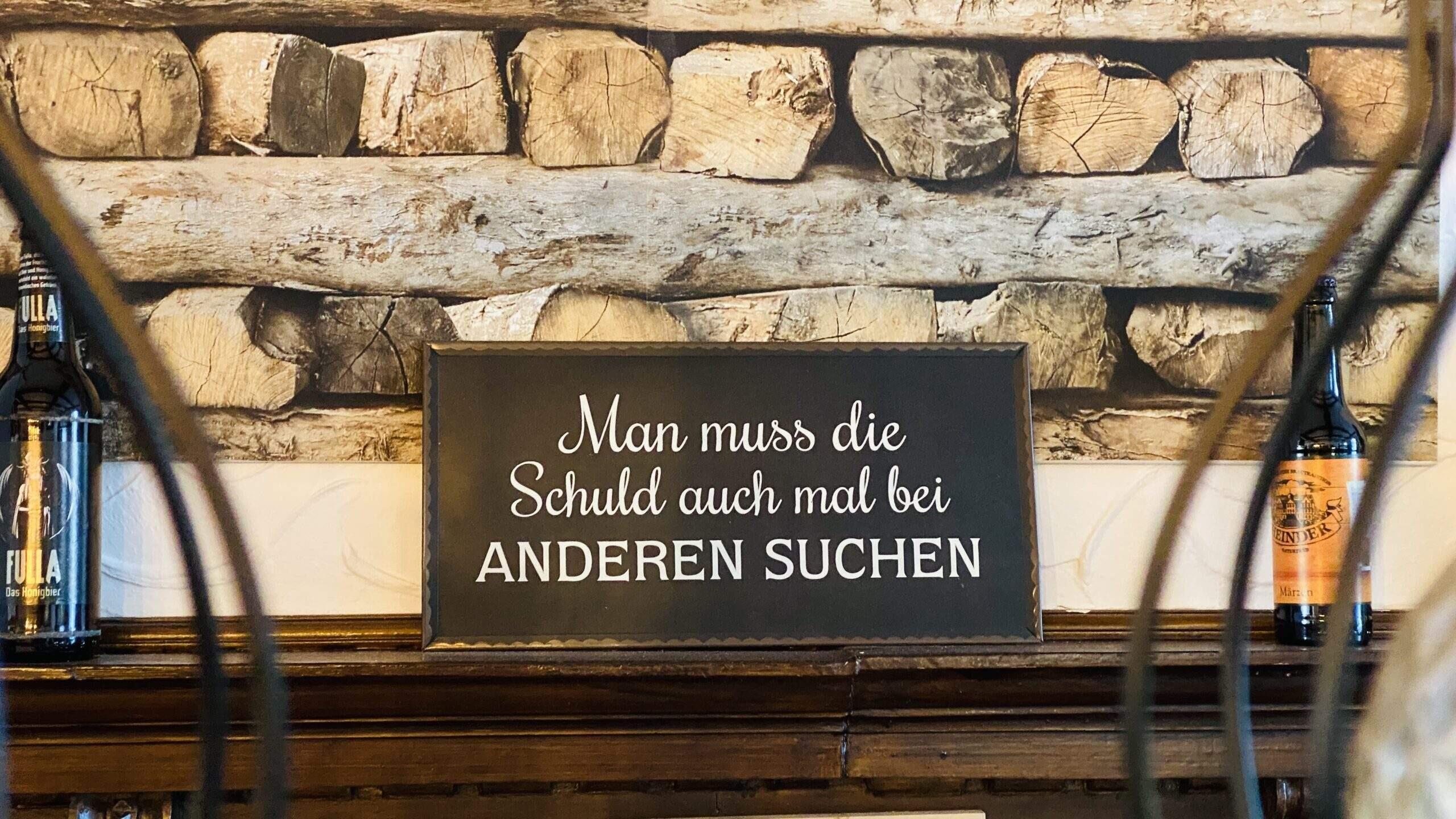 Bild ohne Beschreibung Bild ohne Beschreibung