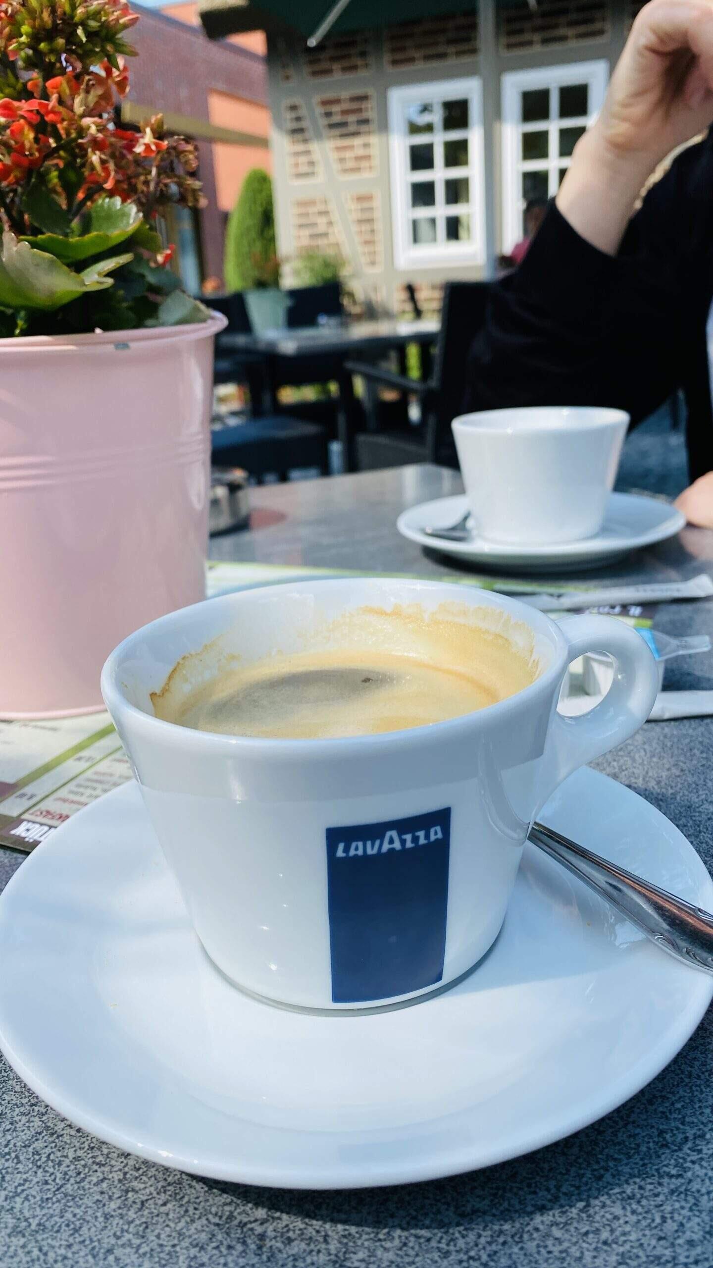 Bild ohne Beschreibung Bild ohne Beschreibung