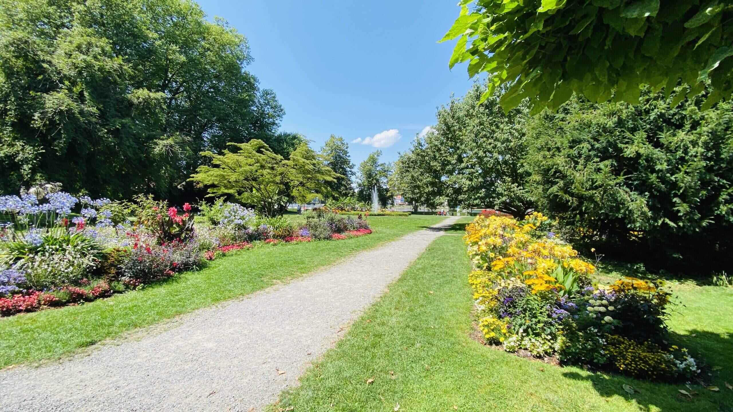 Bild ohne Beschreibung Bild ohne Beschreibung