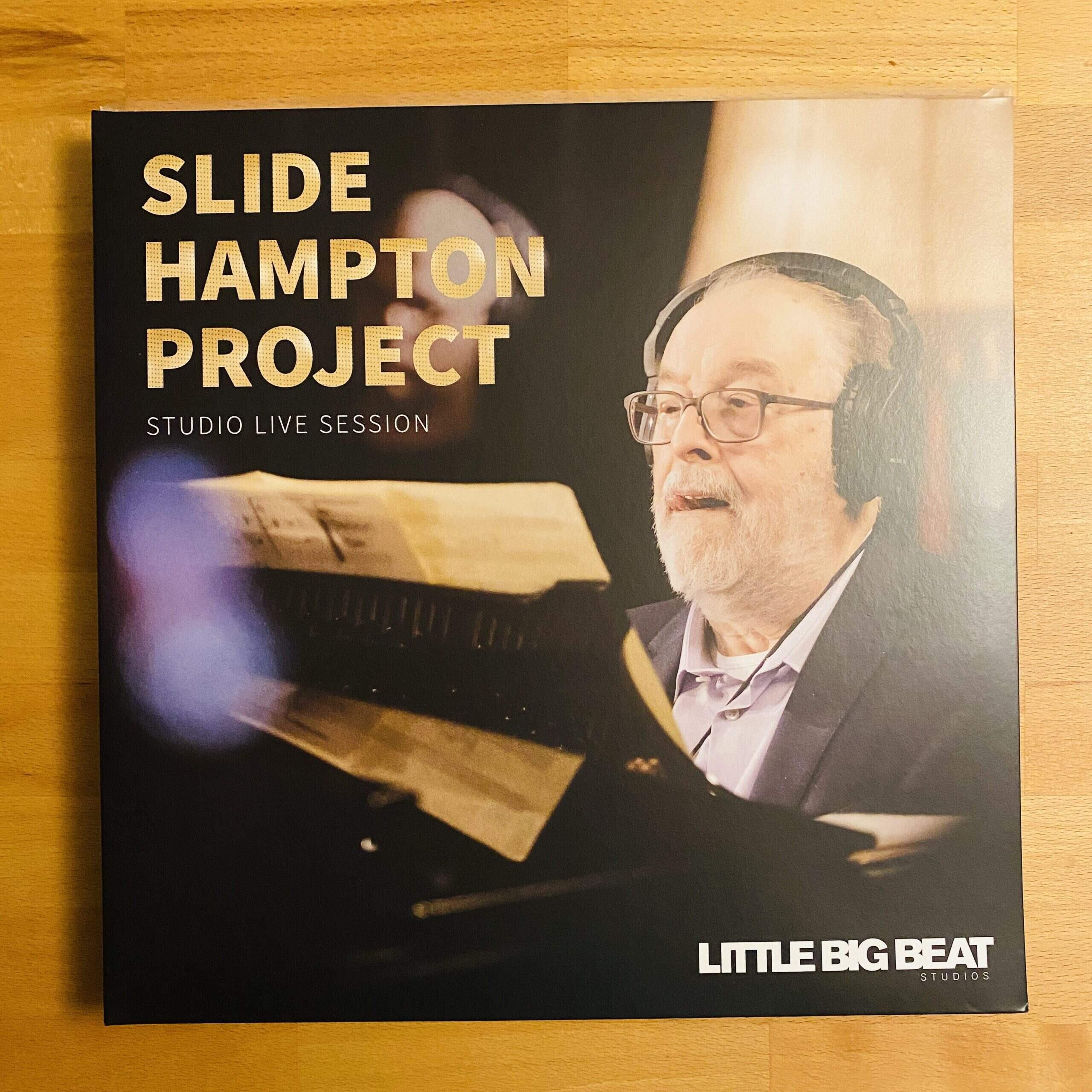 Bild ohne Beschreibung Bild ohne Beschreibung