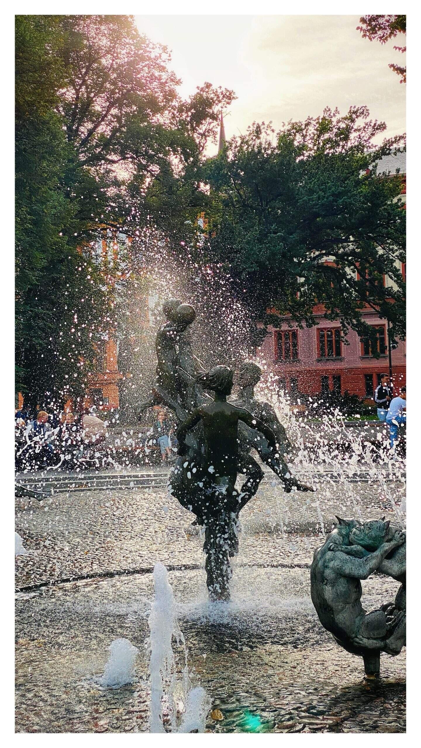 Bild ohne Beschreibung Bild ohne Beschreibung