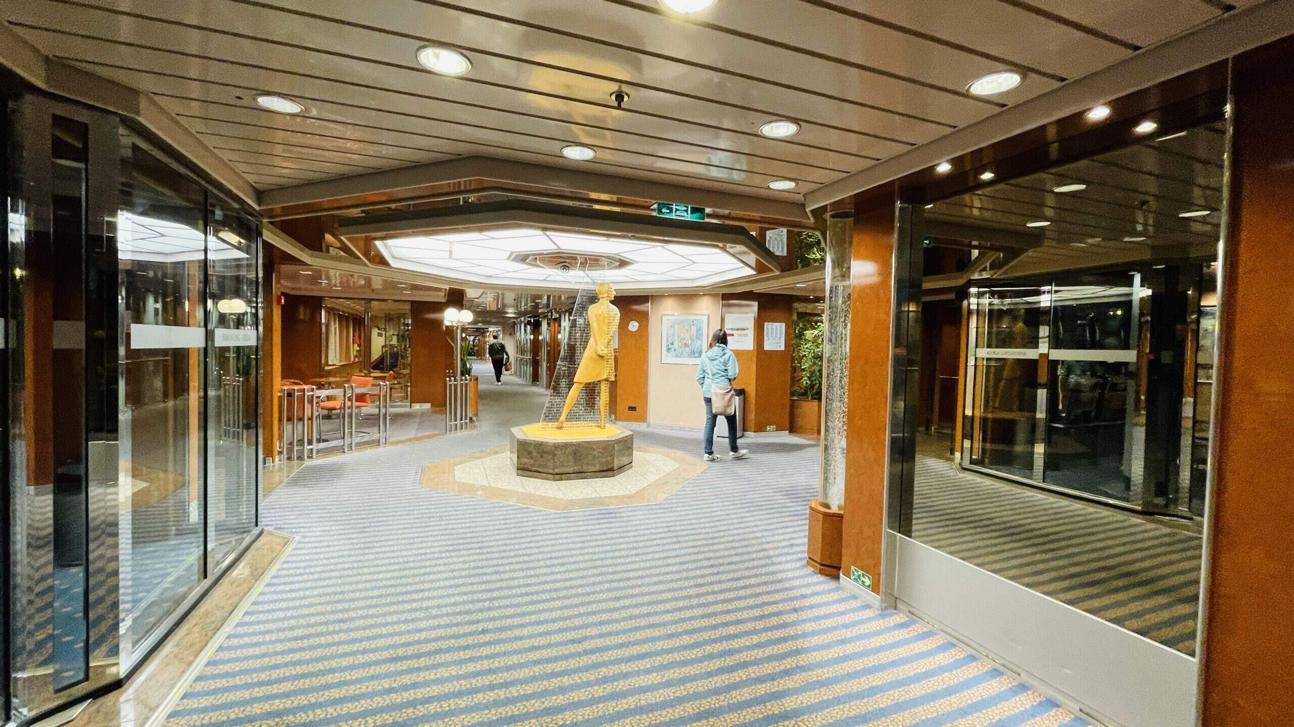 Bild ohne Beschreibung Bild ohne Beschreibung