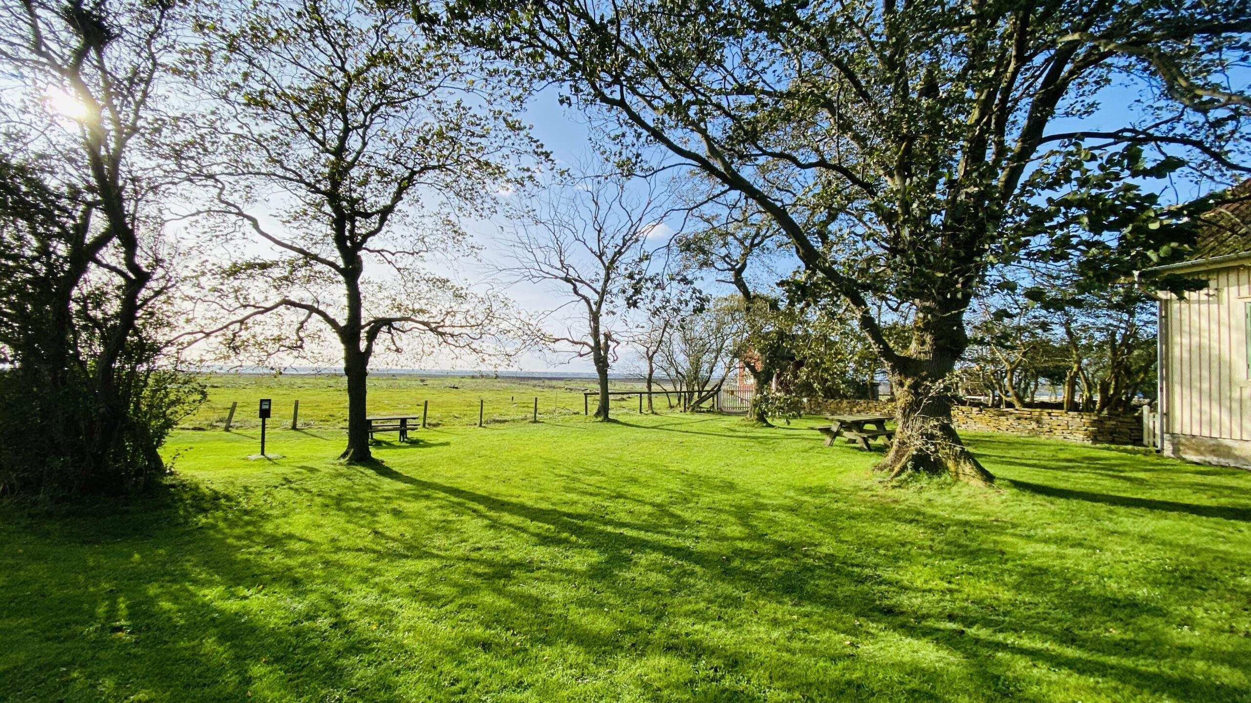 Bild ohne Beschreibung Bild ohne Beschreibung