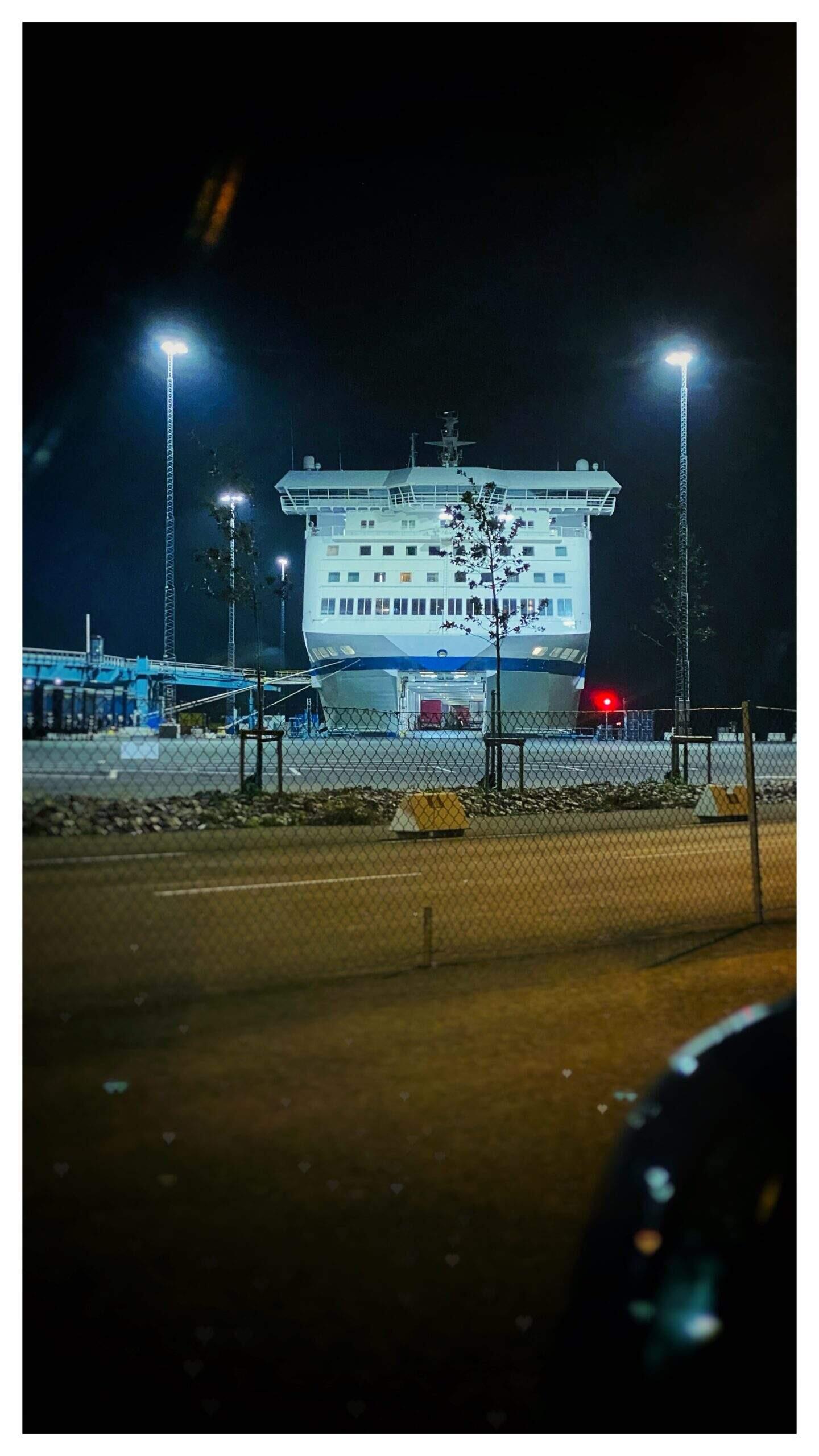 Bild ohne Beschreibung Bild ohne Beschreibung