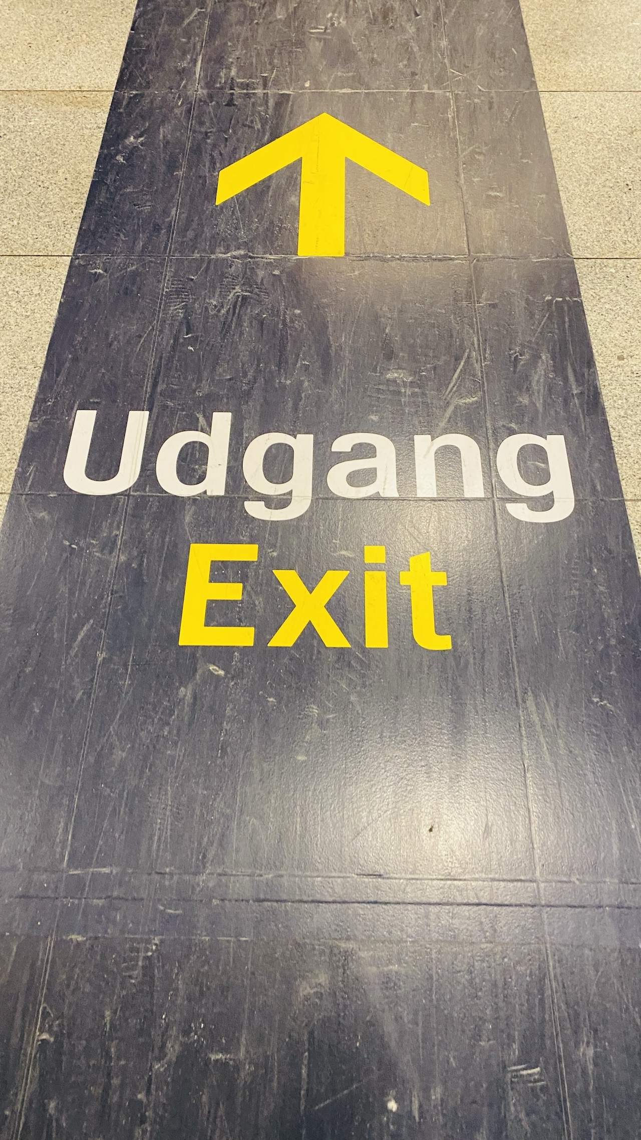 Bild ohne Beschreibung Bild ohne Beschreibung