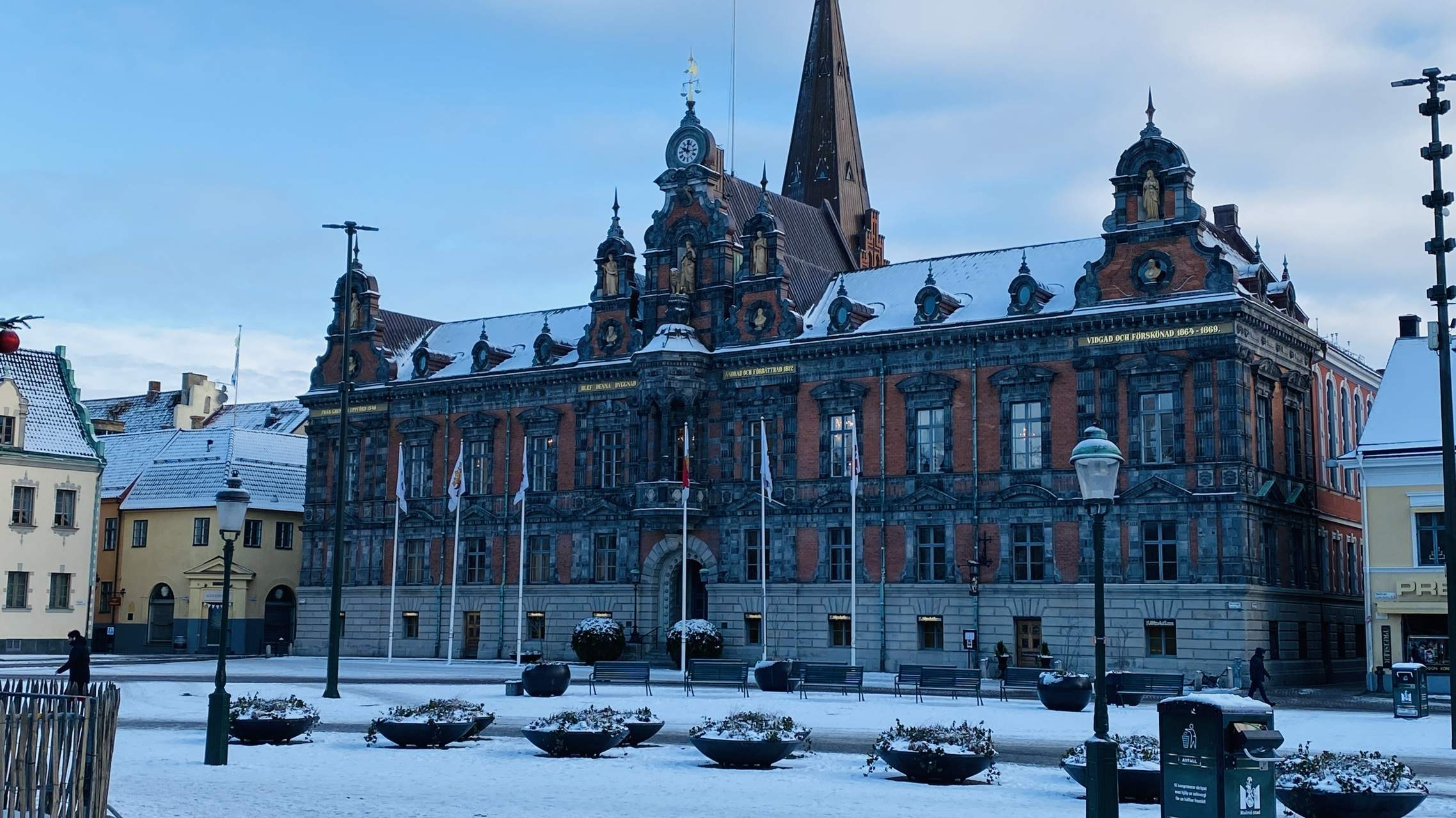 Bild ohne Beschreibung Bild ohne Beschreibung