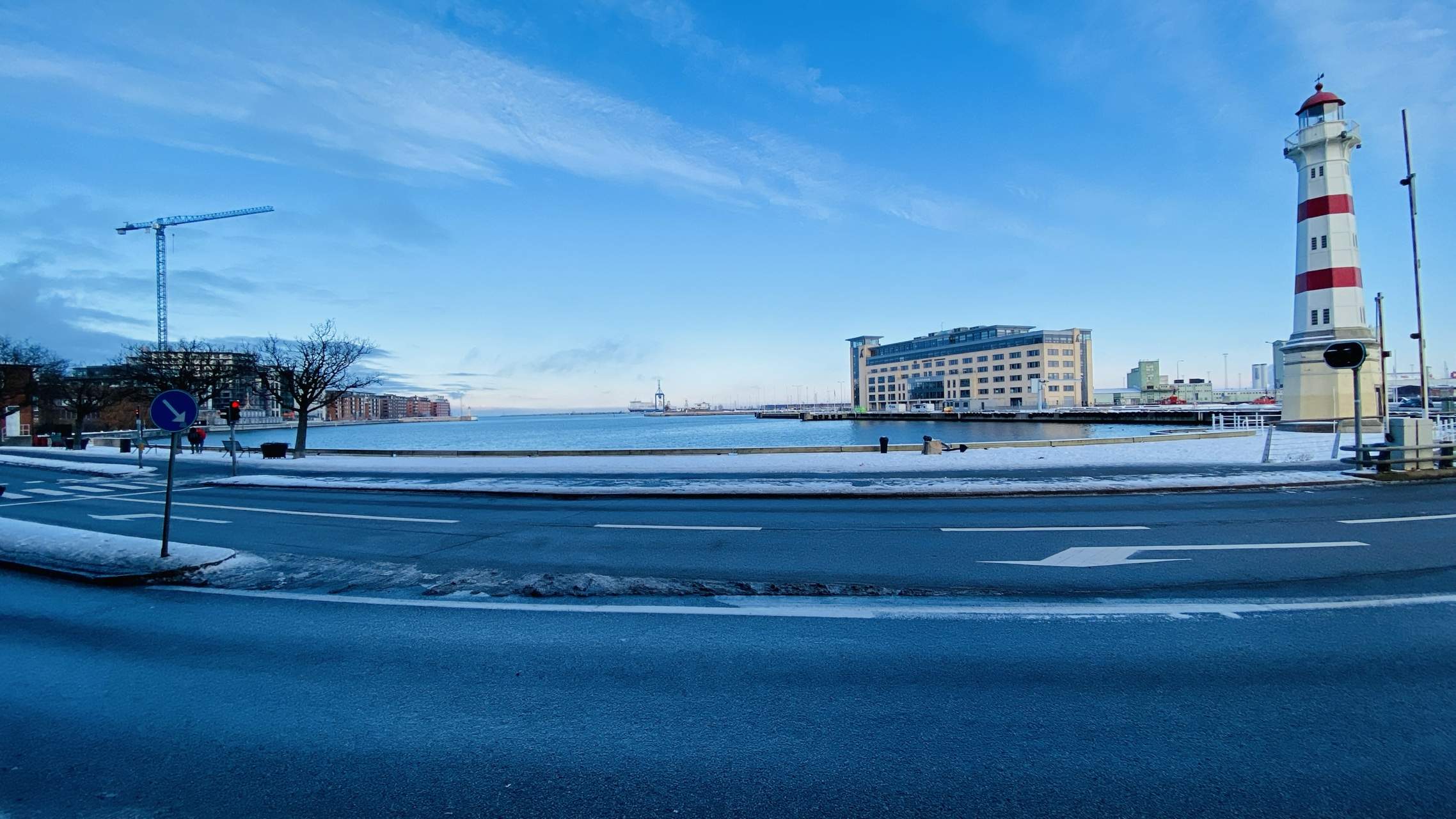 Bild ohne Beschreibung Bild ohne Beschreibung