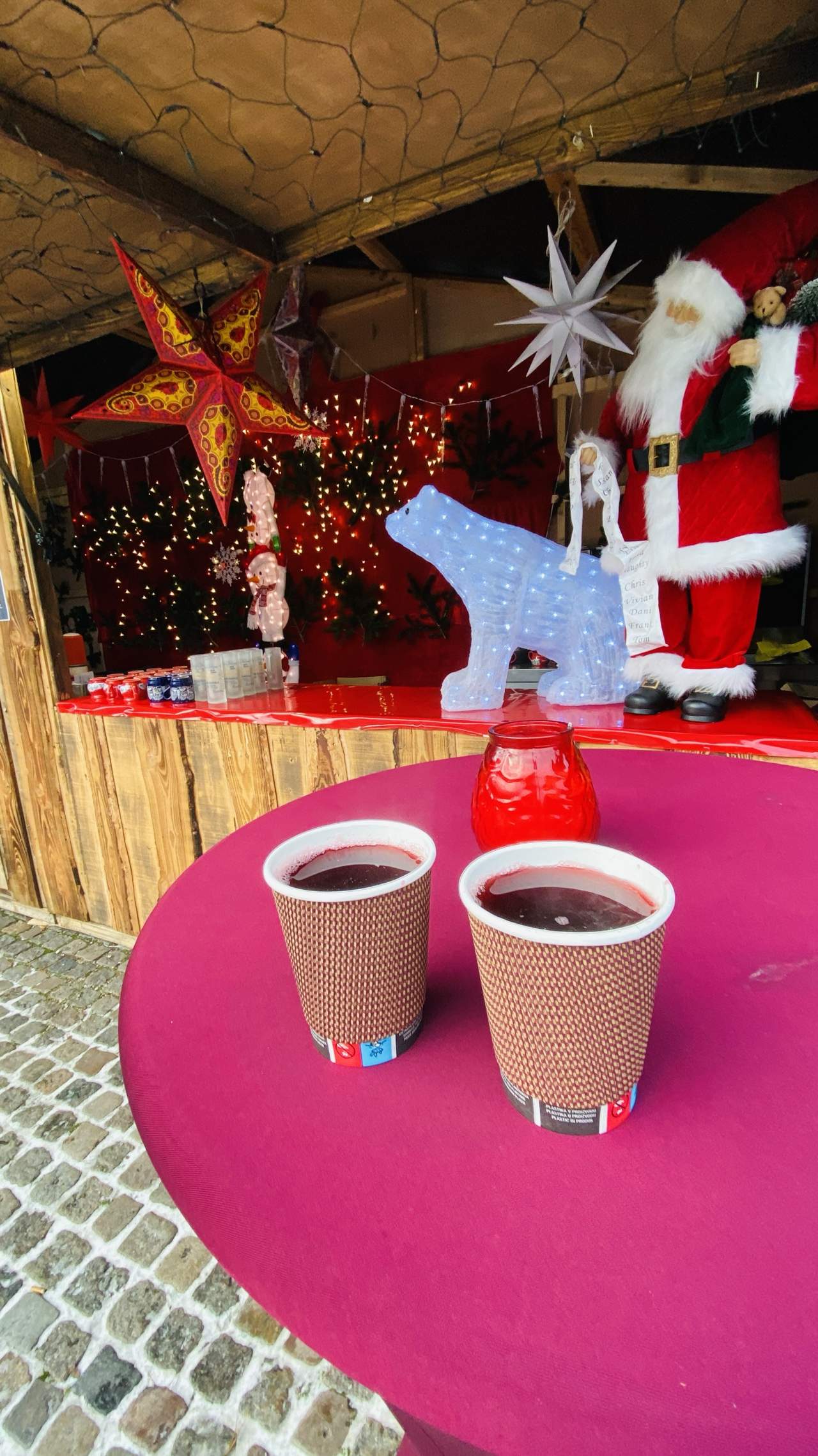 Bild ohne Beschreibung Bild ohne Beschreibung