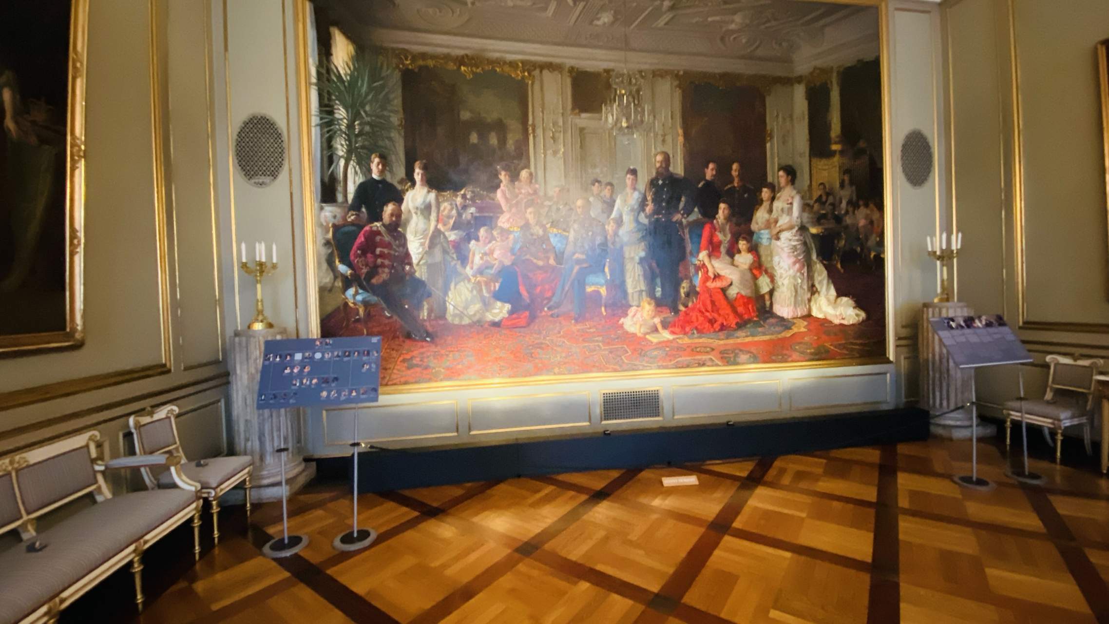 Bild ohne Beschreibung Bild ohne Beschreibung