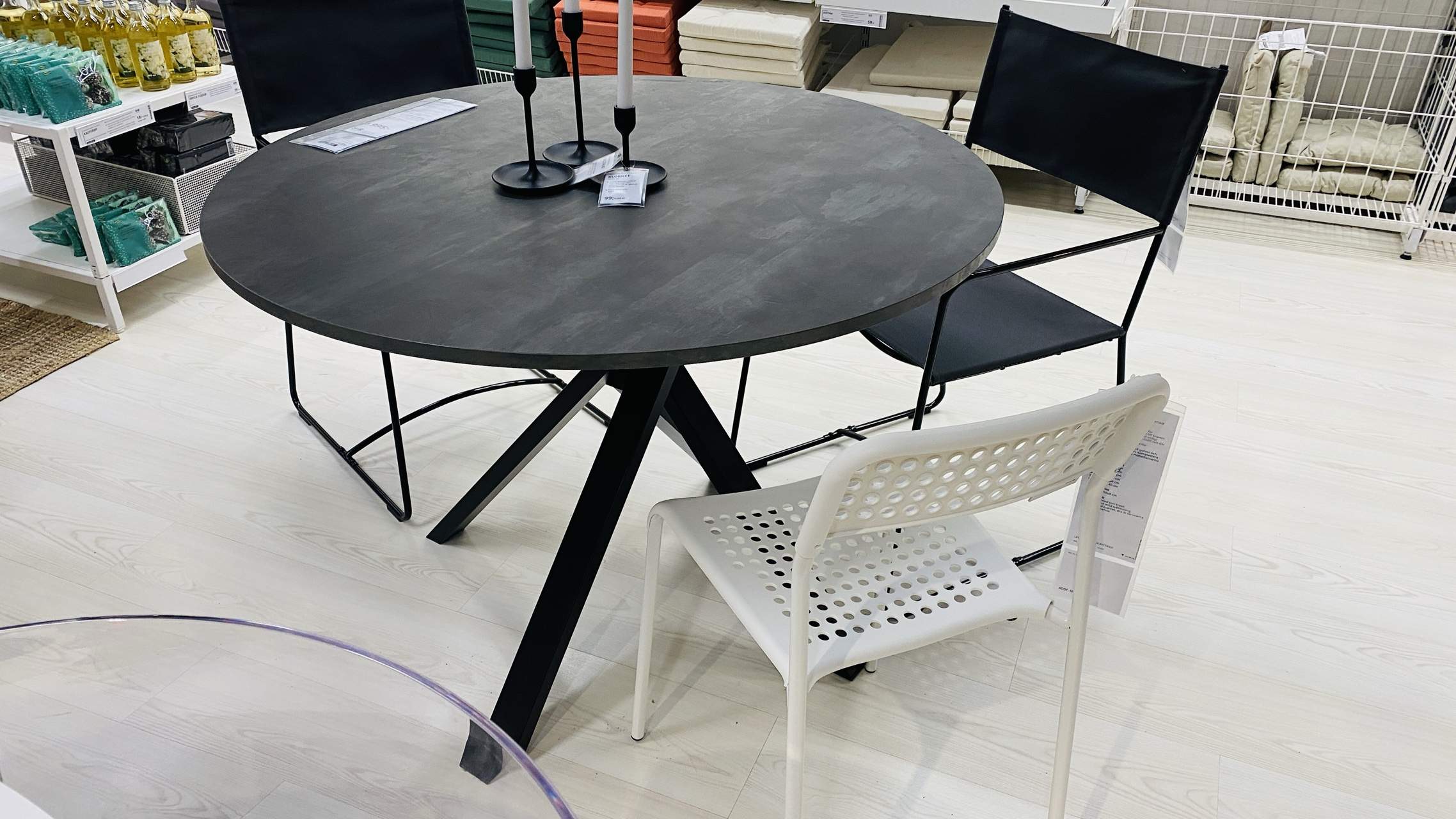 Bild ohne Beschreibung Bild ohne Beschreibung