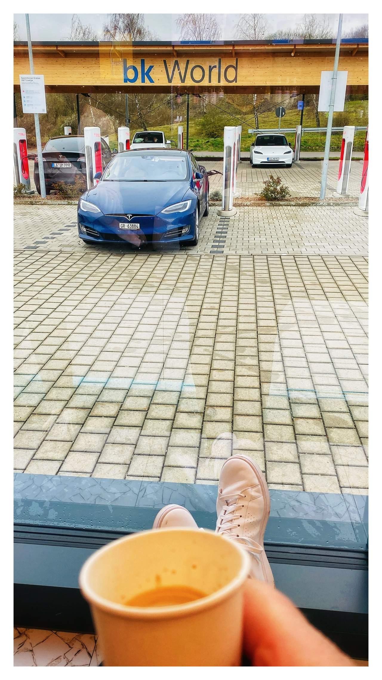 Bild ohne Beschreibung Bild ohne Beschreibung