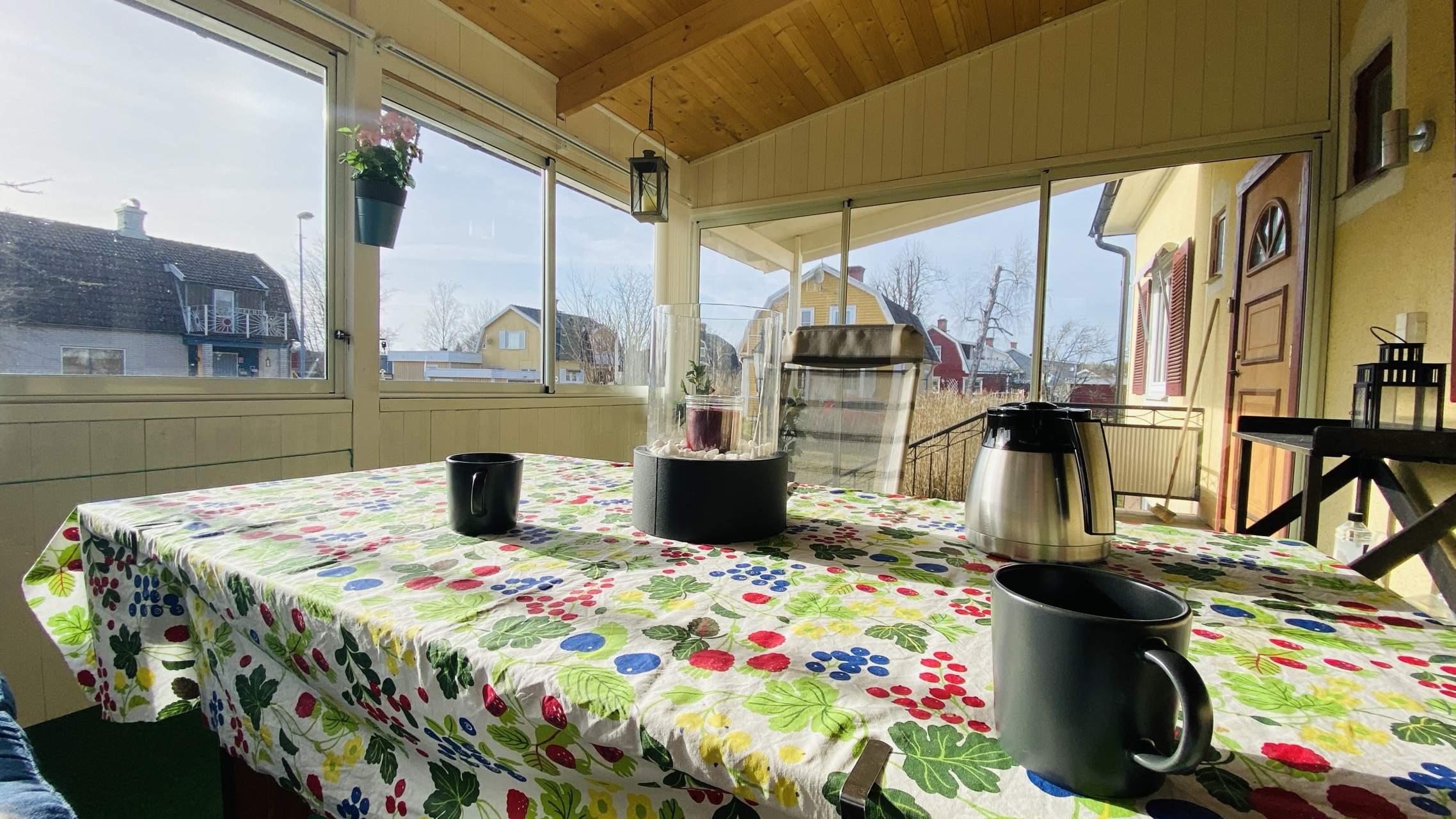 Bild ohne Beschreibung Bild ohne Beschreibung