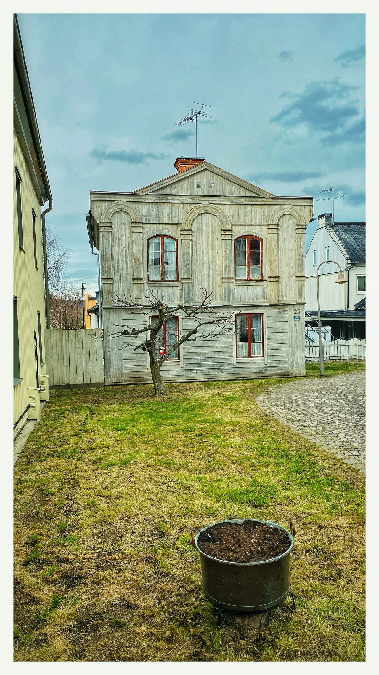 Bild ohne Beschreibung Bild ohne Beschreibung