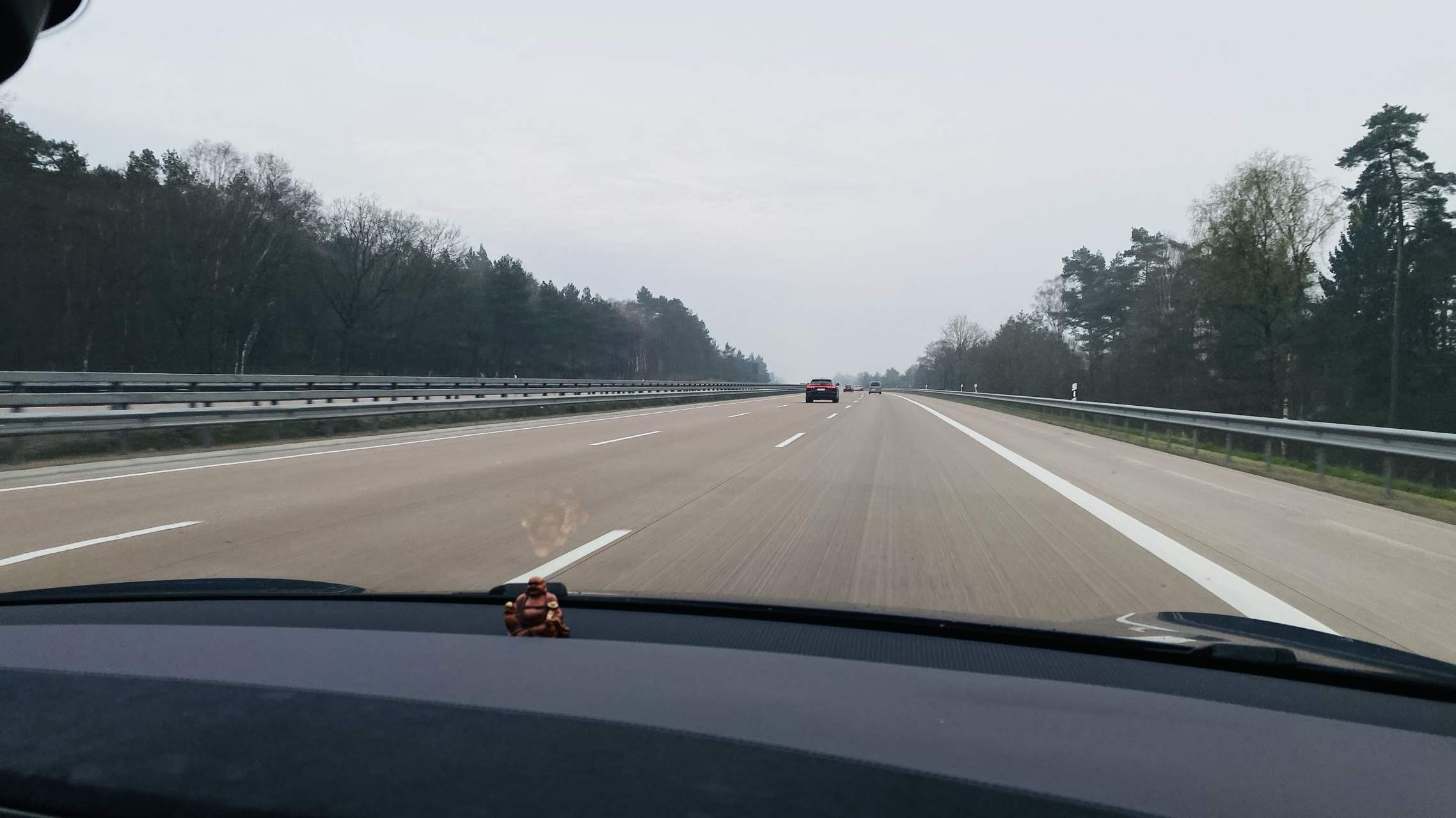 Bild ohne Beschreibung Bild ohne Beschreibung