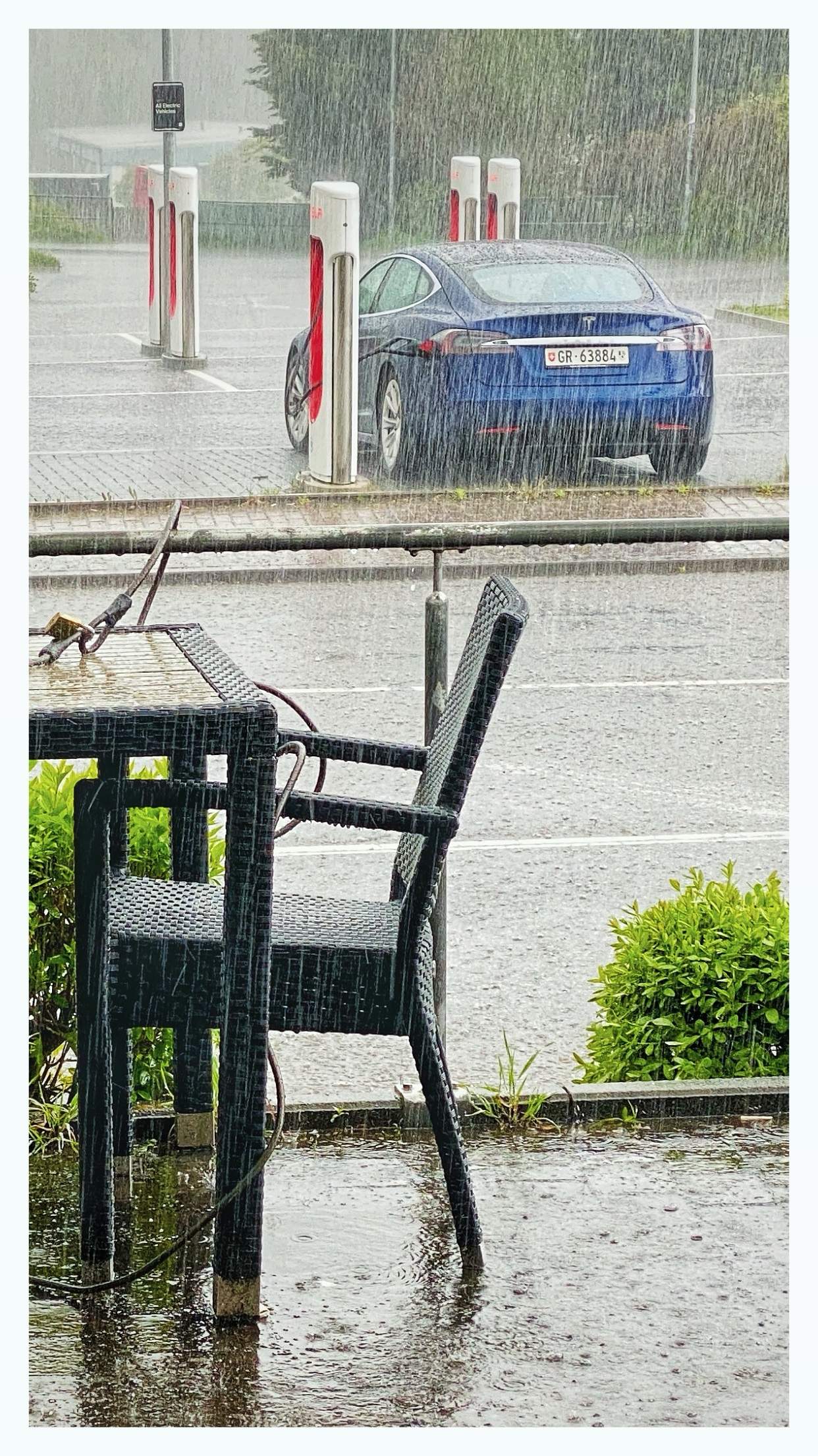 Bild ohne Beschreibung Bild ohne Beschreibung