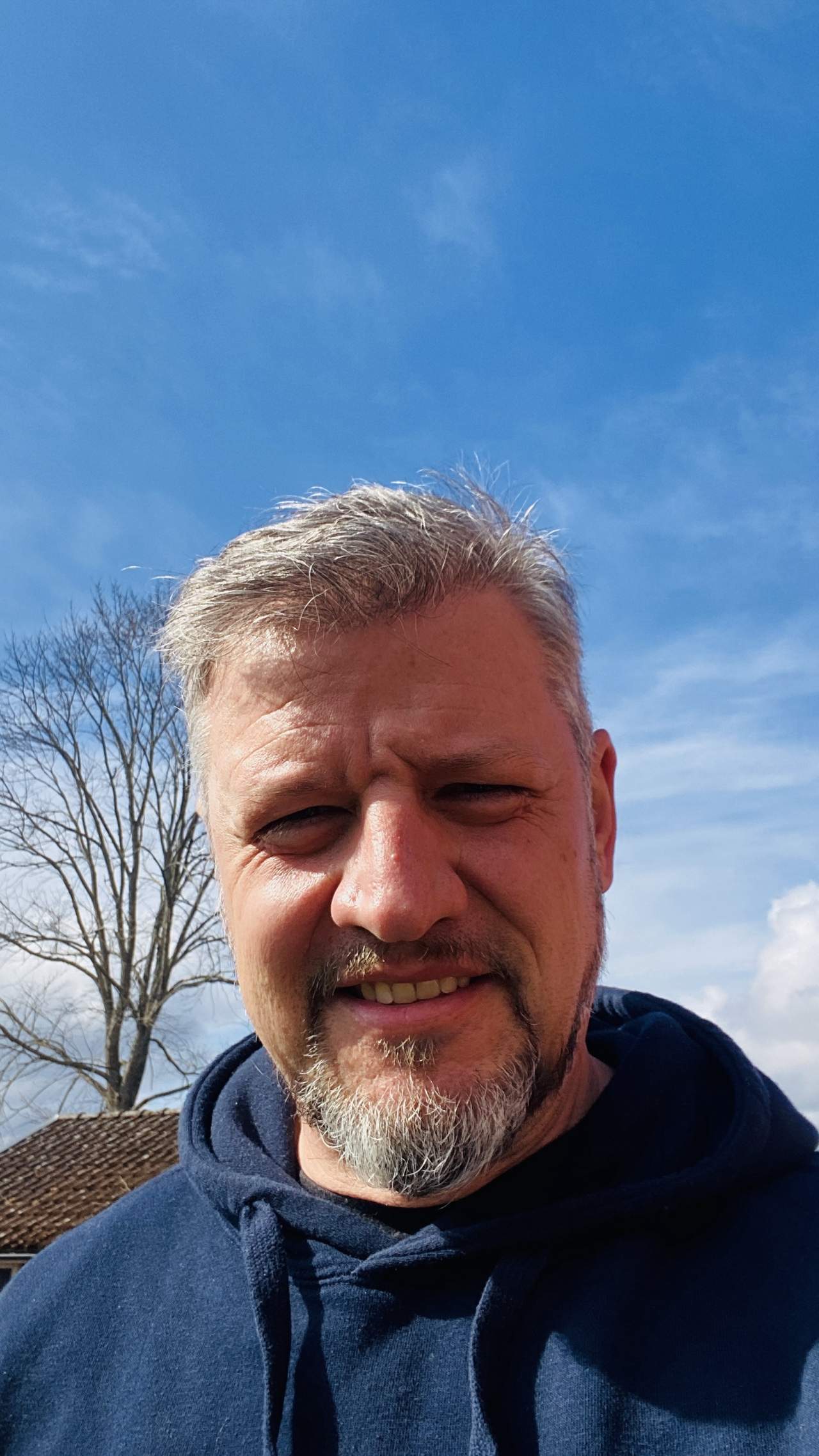 Bild ohne Beschreibung Bild ohne Beschreibung