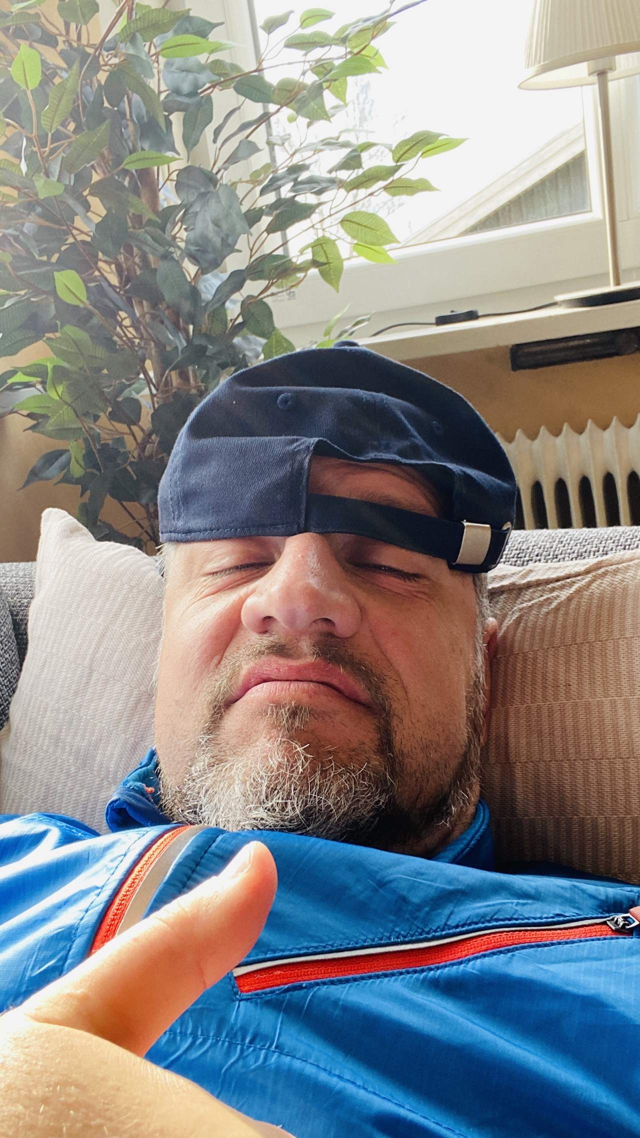 Bild ohne Beschreibung Bild ohne Beschreibung