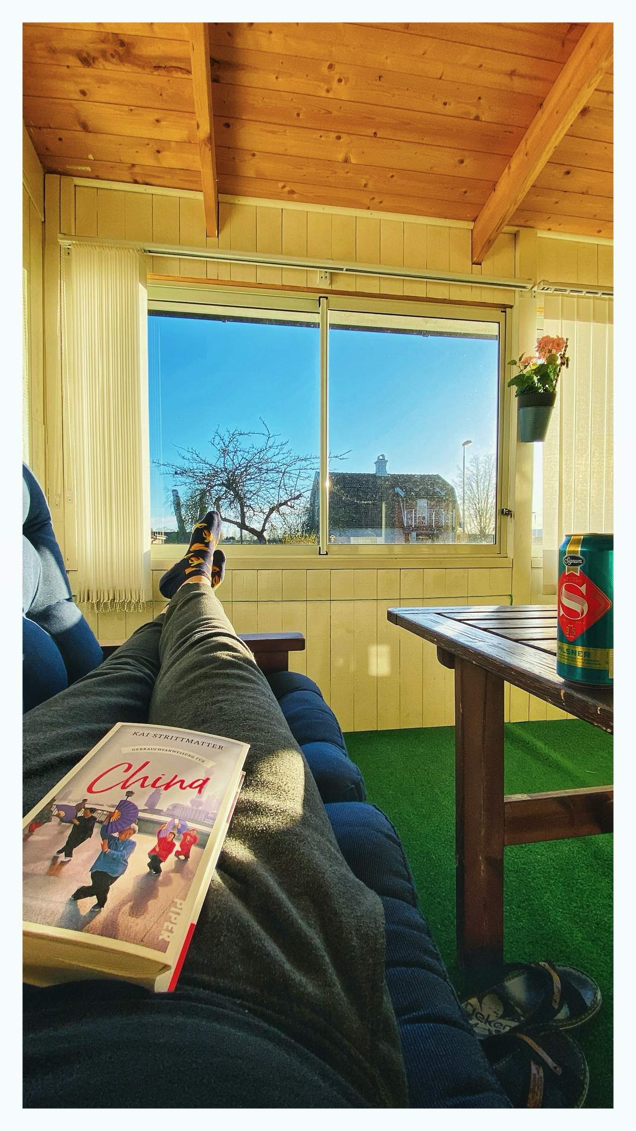 Bild ohne Beschreibung Bild ohne Beschreibung