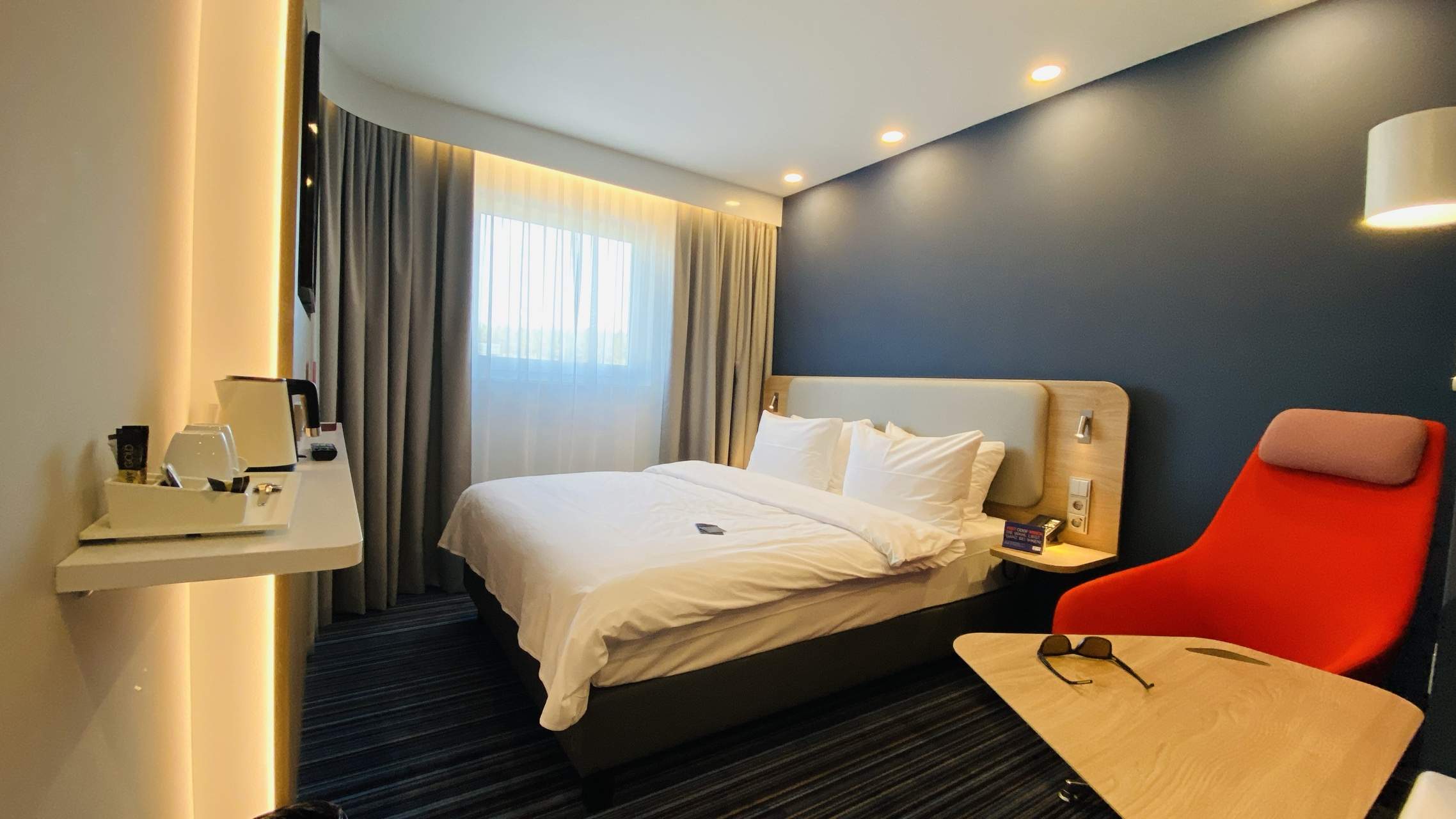 Bild ohne Beschreibung Bild ohne Beschreibung