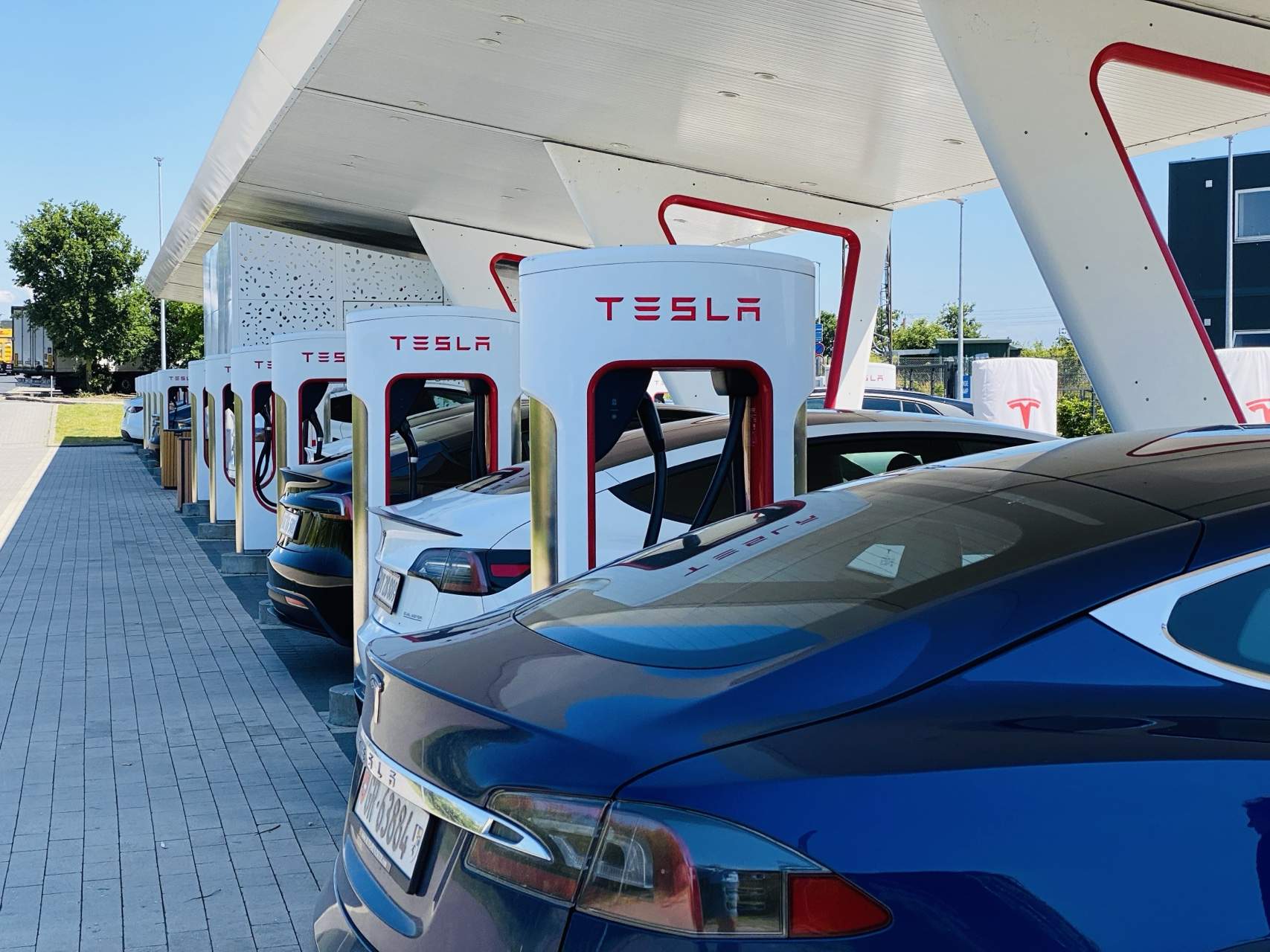 Bild ohne Beschreibung Bild ohne Beschreibung