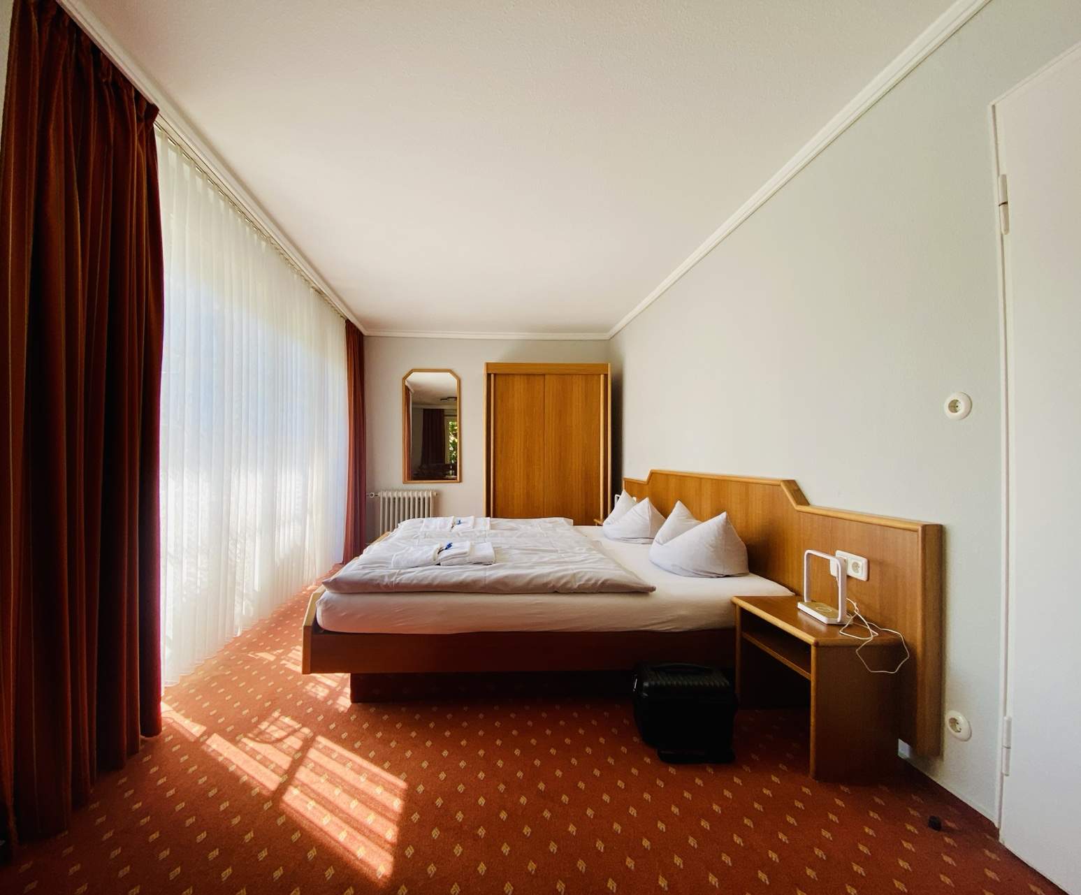 Bild ohne Beschreibung Bild ohne Beschreibung