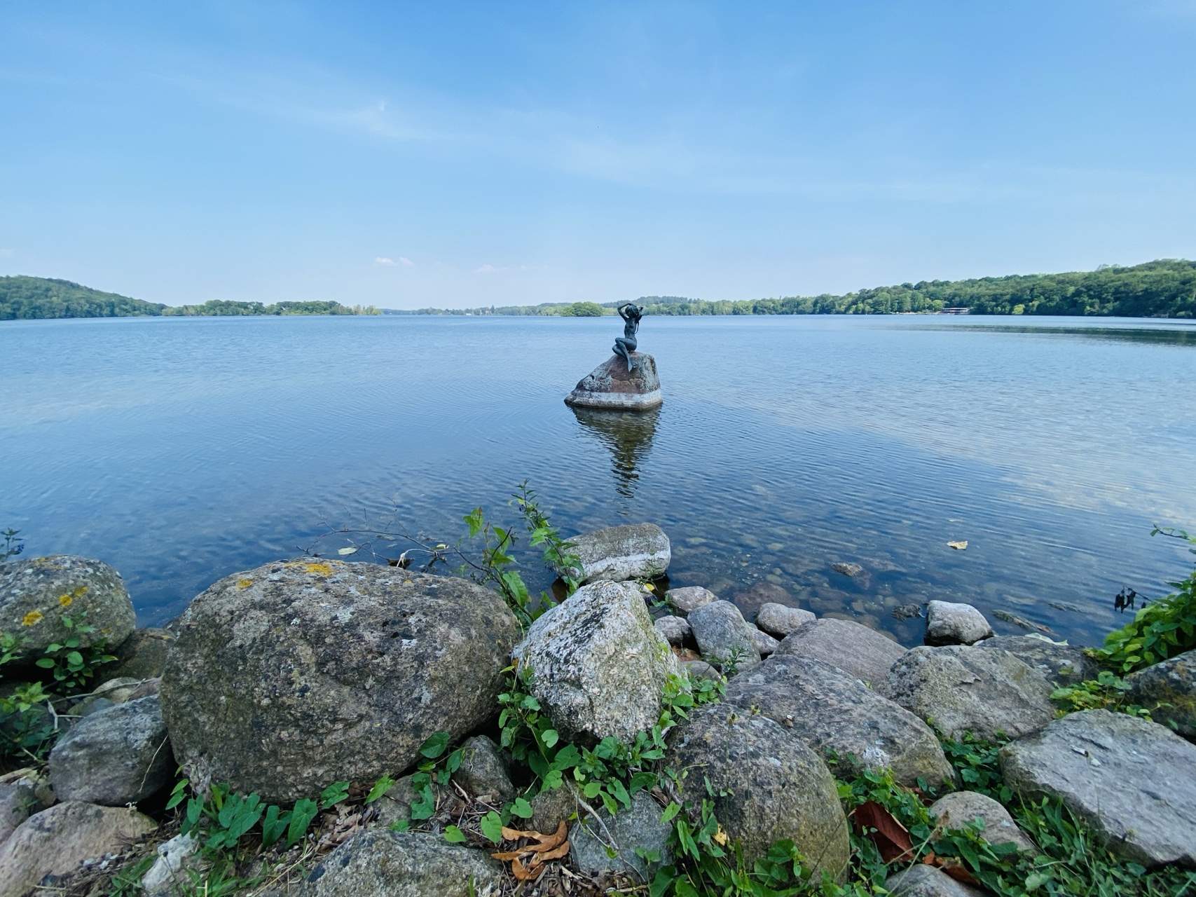 Bild ohne Beschreibung Bild ohne Beschreibung