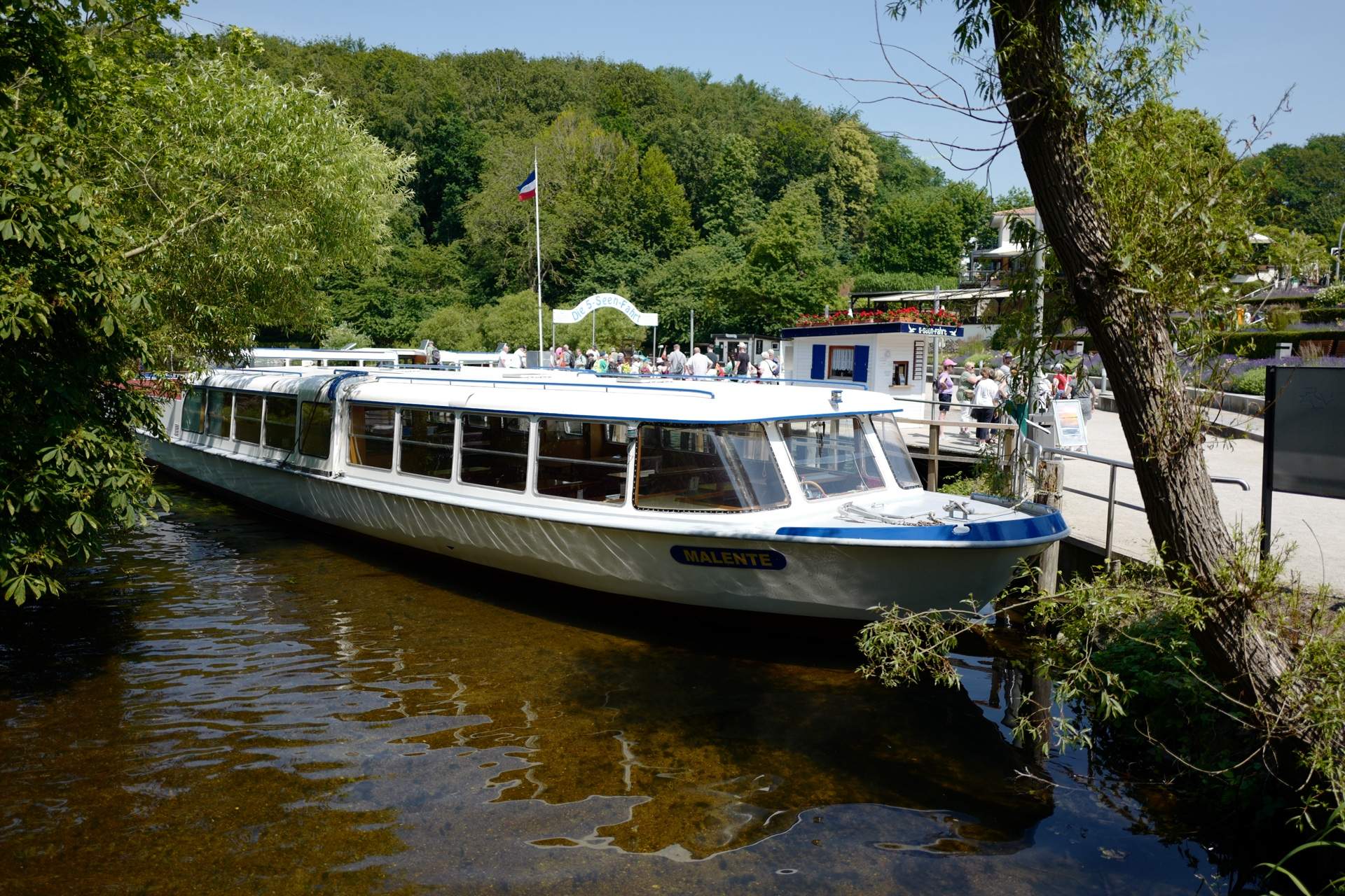 Bild ohne Beschreibung Bild ohne Beschreibung