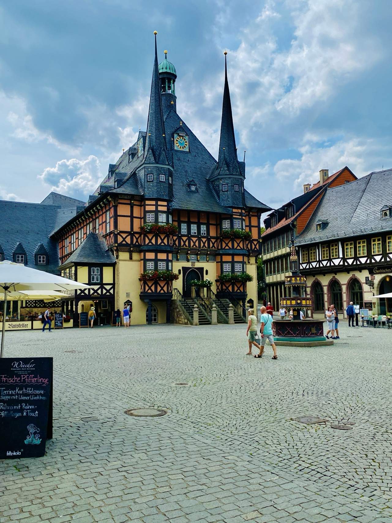 Bild ohne Beschreibung Bild ohne Beschreibung