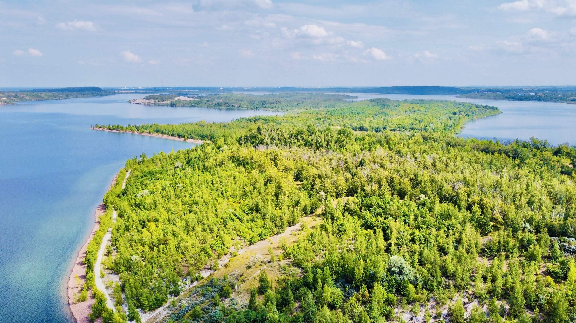 Bild ohne Beschreibung Bild ohne Beschreibung