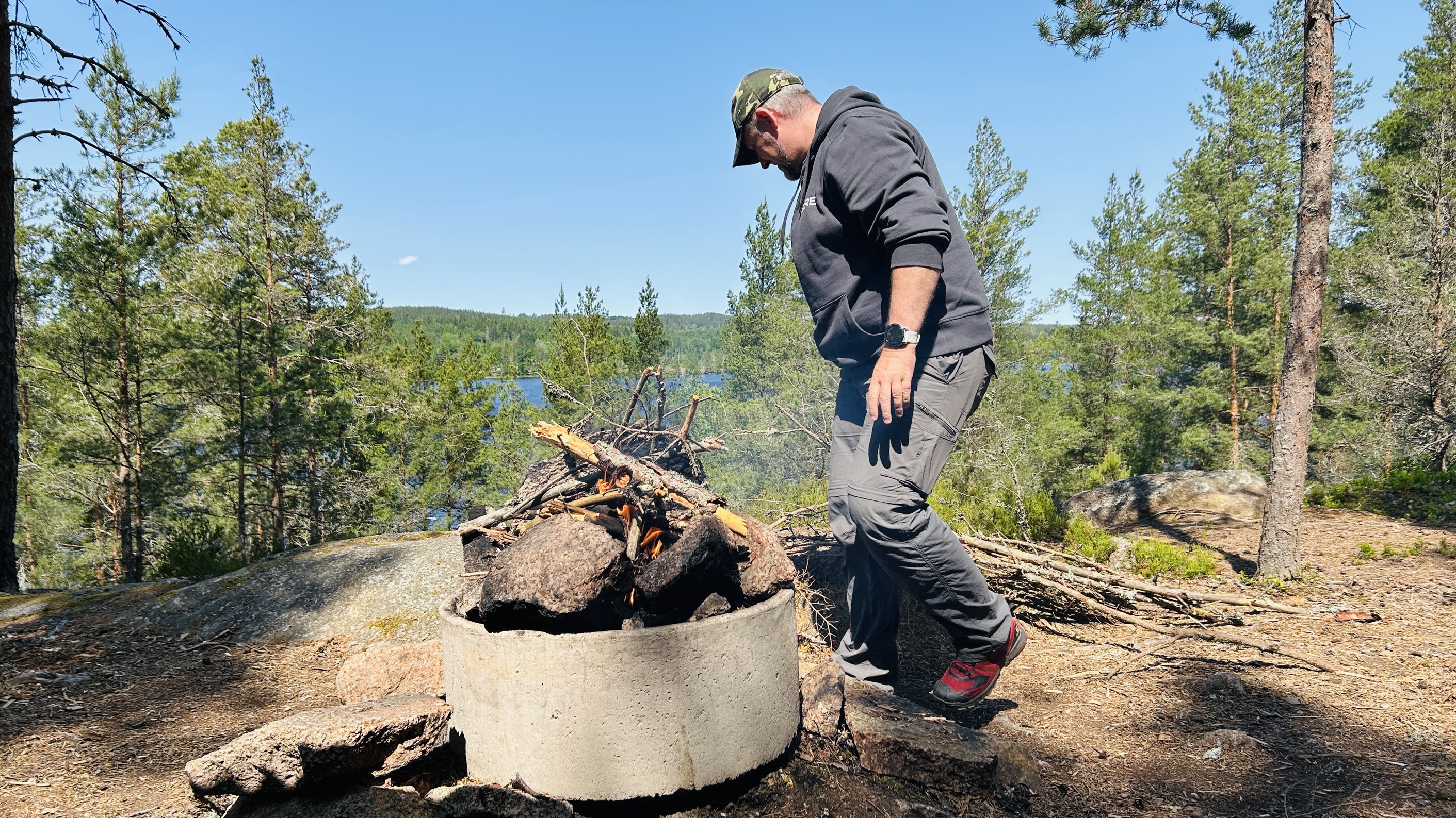 Bild ohne Beschreibung Bild ohne Beschreibung