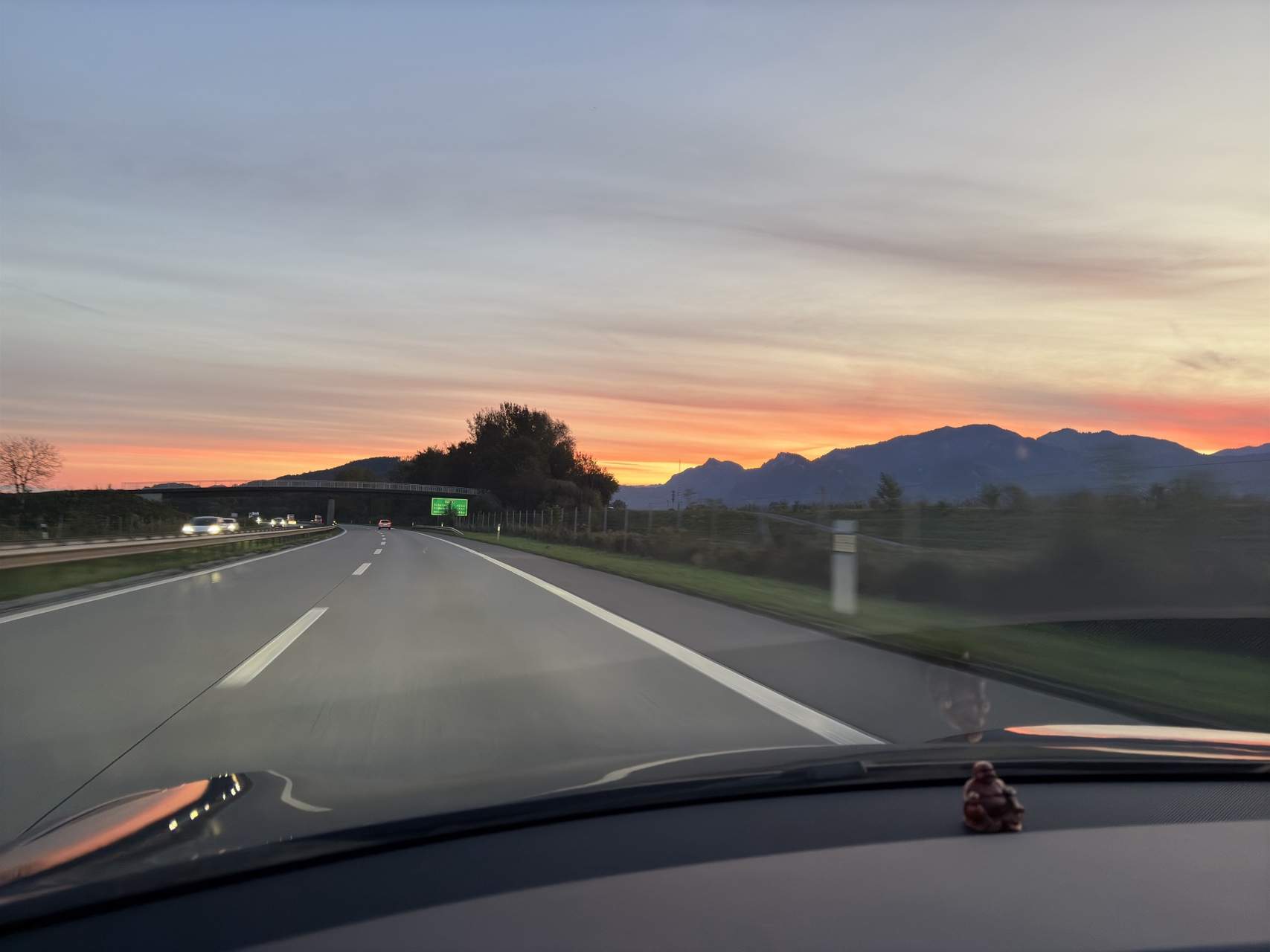 Bild ohne Beschreibung Bild ohne Beschreibung