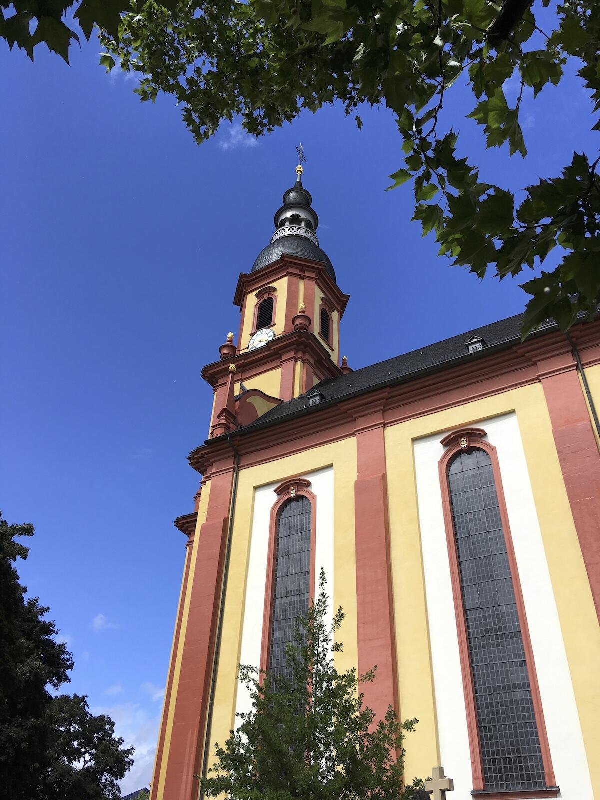 Bild ohne Beschreibung Bild ohne Beschreibung