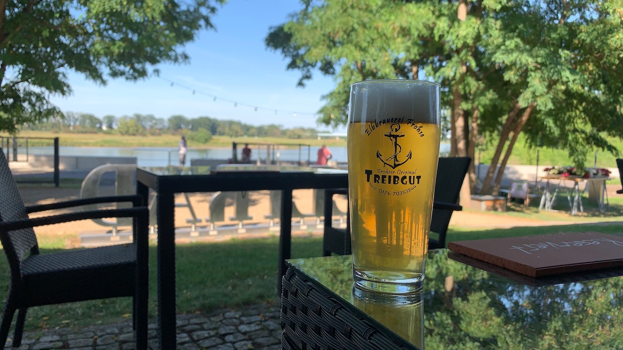 Bild ohne Beschreibung