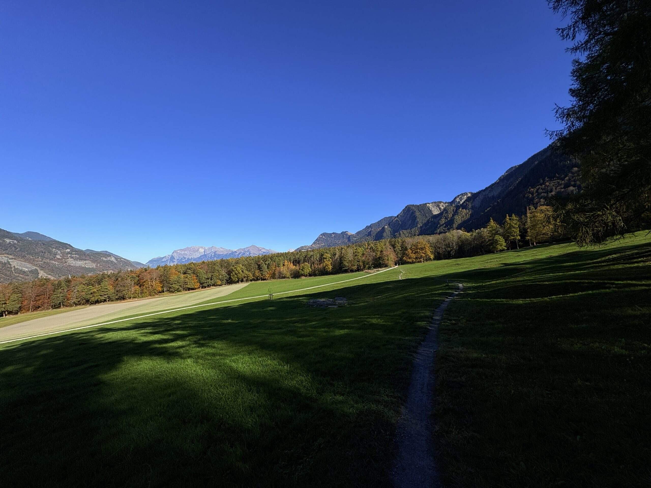 Bild ohne Beschreibung Bild ohne Beschreibung