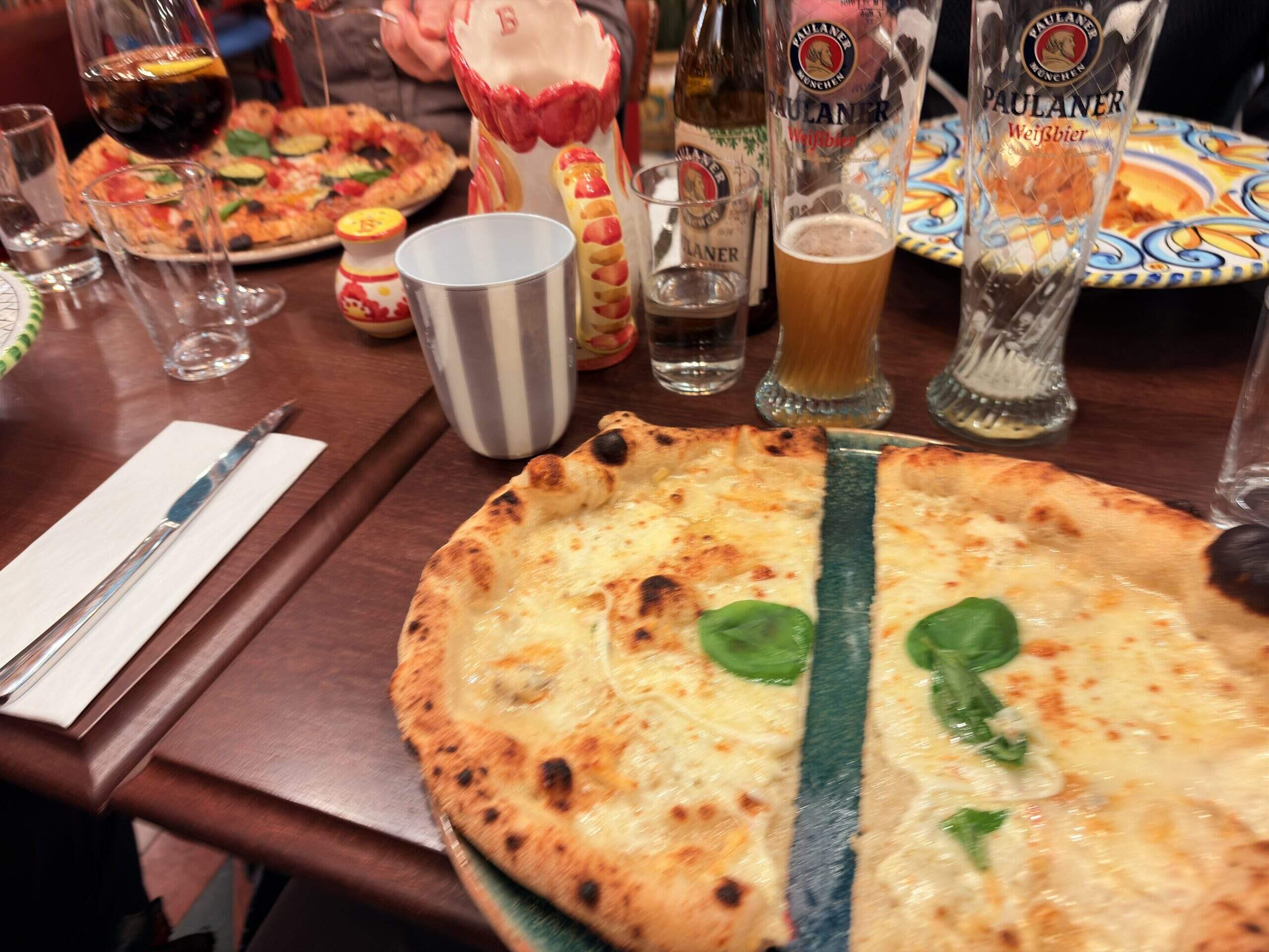 Bild ohne Beschreibung Bild ohne Beschreibung