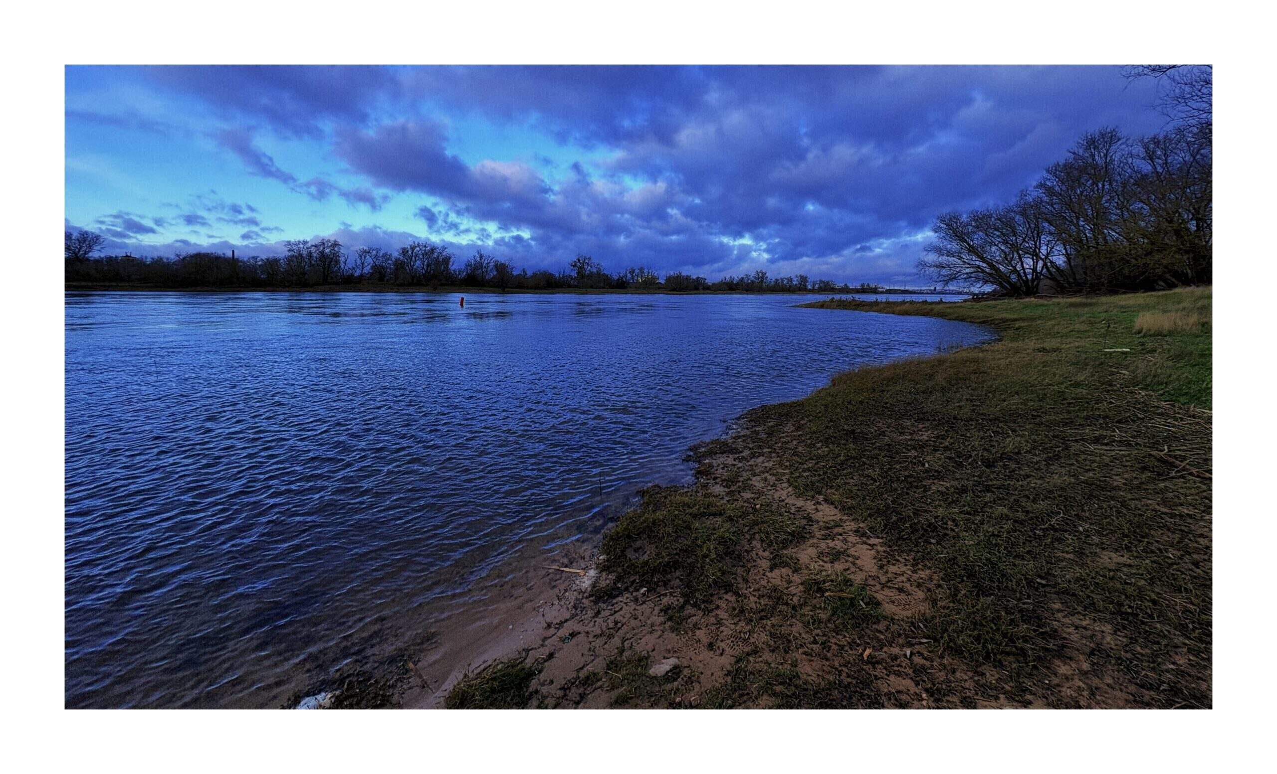 Bild ohne Beschreibung Bild ohne Beschreibung