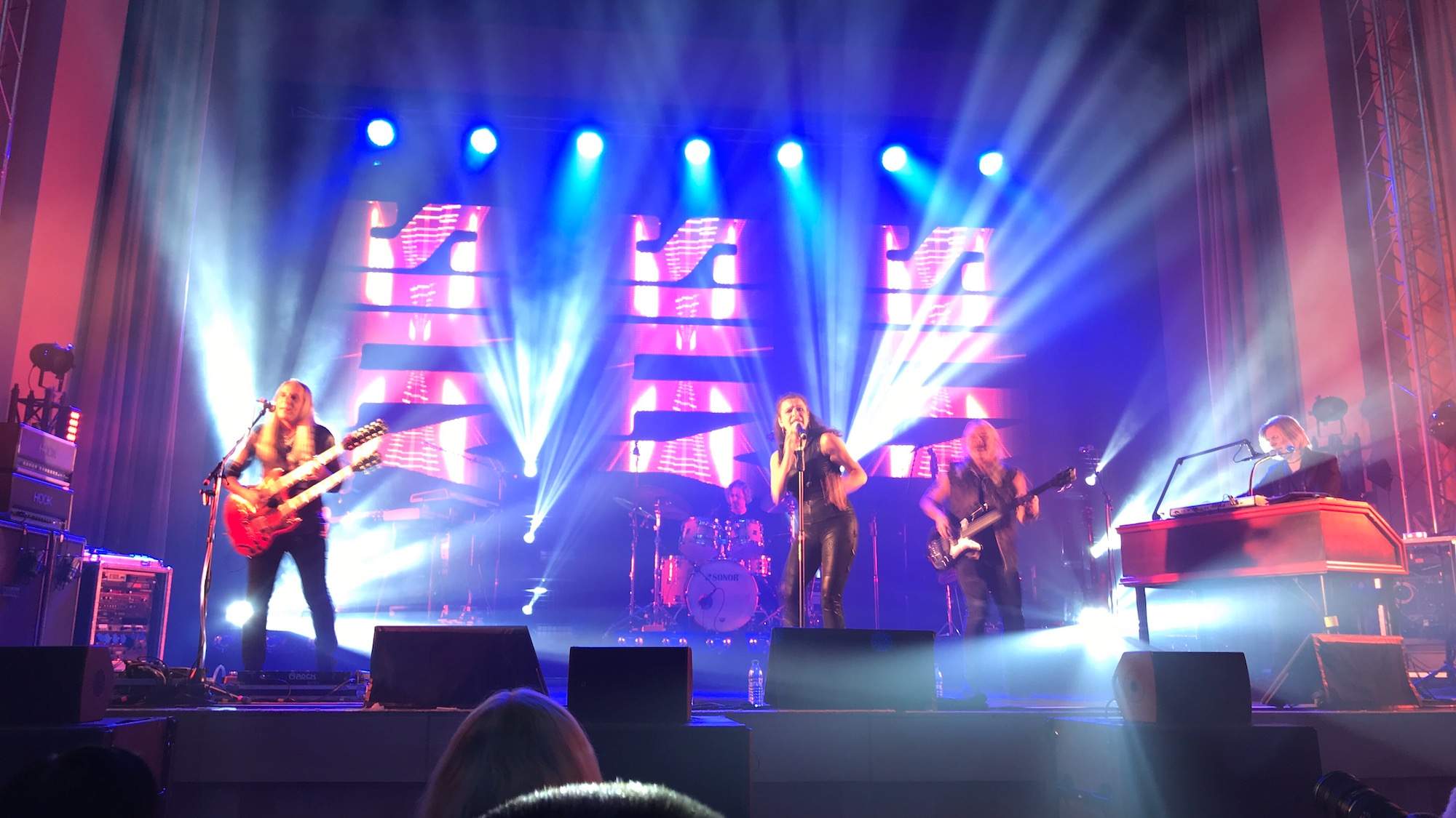 Bild ohne Beschreibung