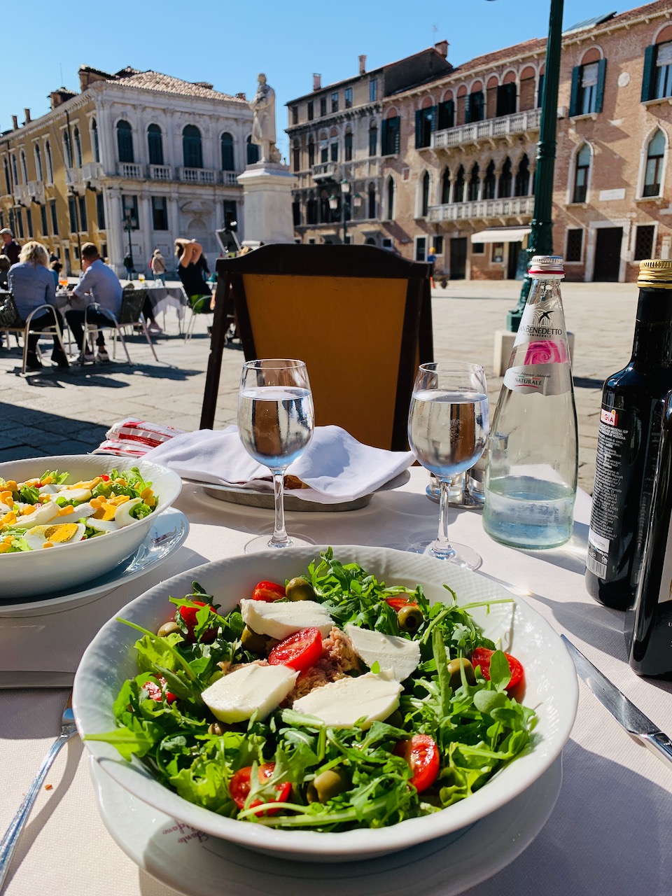 Bild ohne Beschreibung Bild ohne Beschreibung