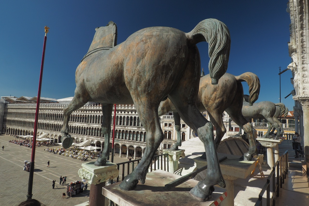 Bild ohne Beschreibung Bild ohne Beschreibung