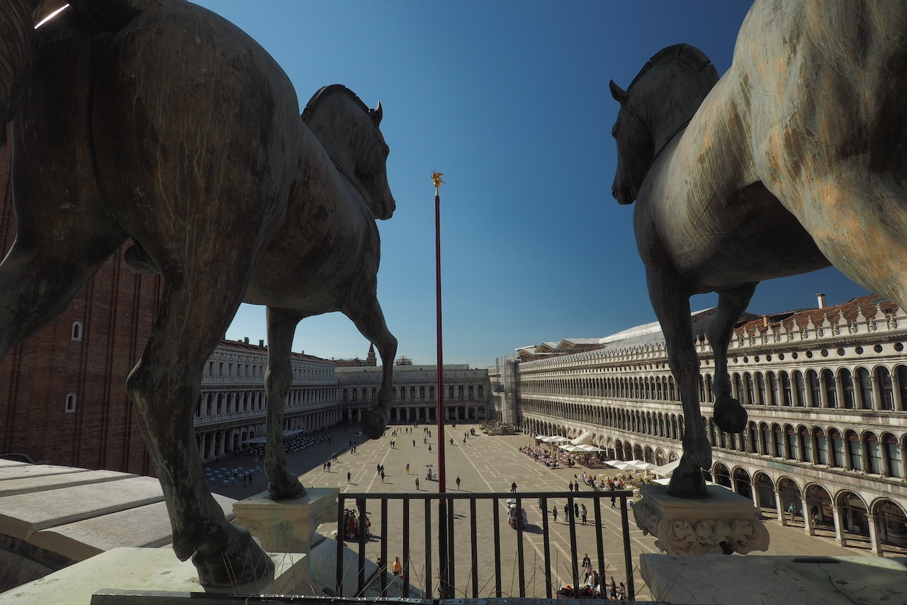 Bild ohne Beschreibung Bild ohne Beschreibung