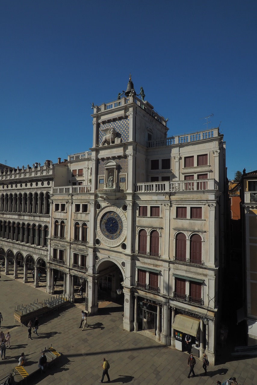 Bild ohne Beschreibung Bild ohne Beschreibung