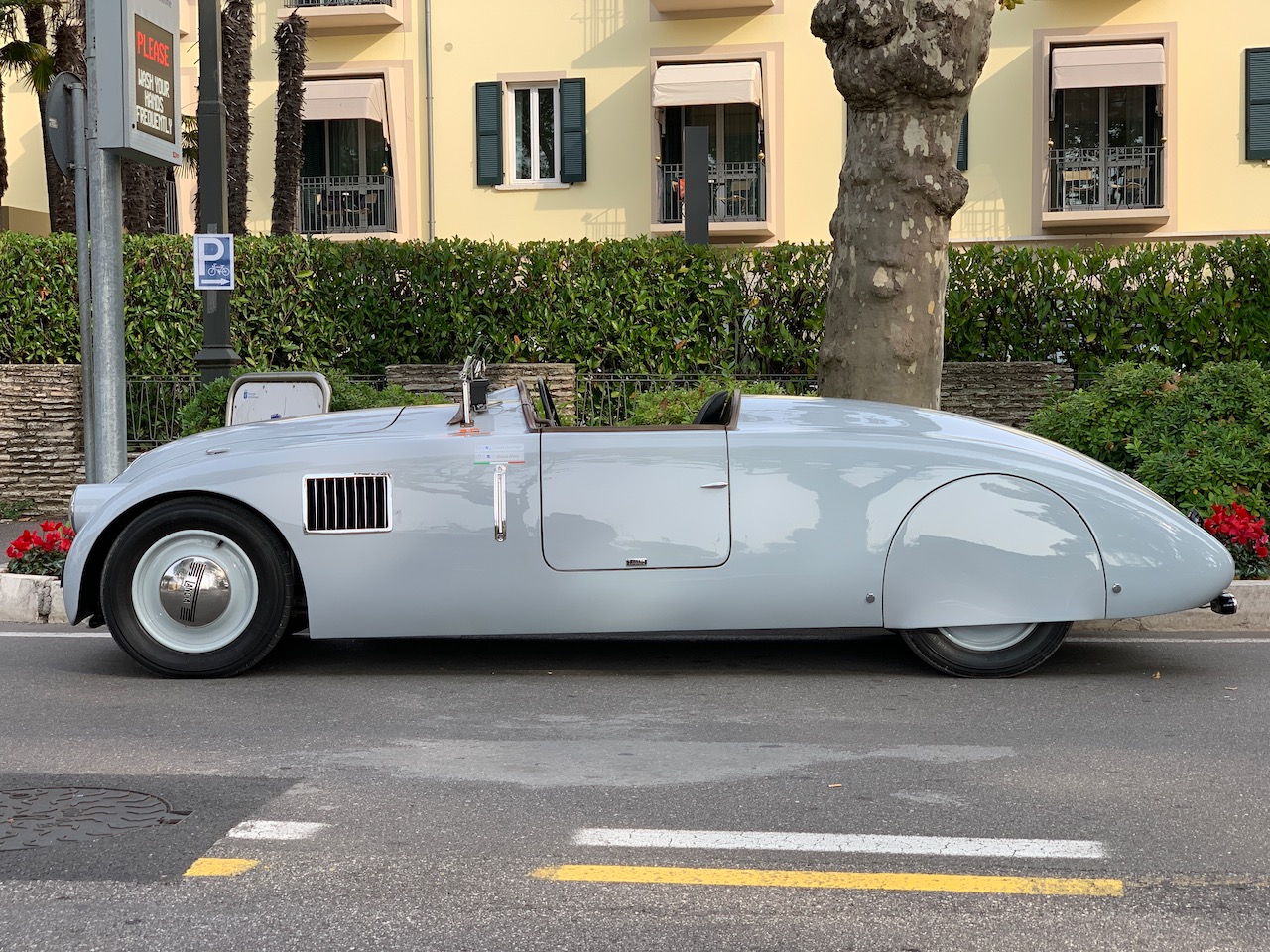 Bild ohne Beschreibung Bild ohne Beschreibung