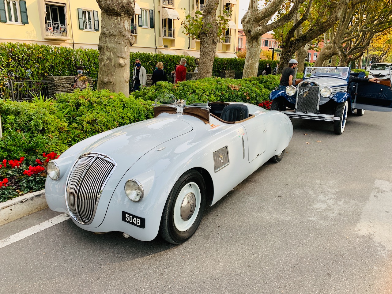 Bild ohne Beschreibung Bild ohne Beschreibung