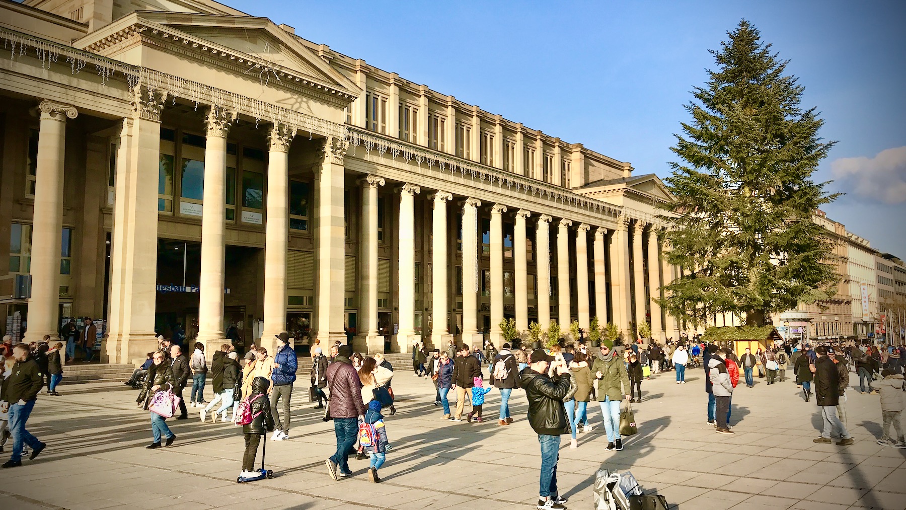 Bild ohne Beschreibung Bild ohne Beschreibung