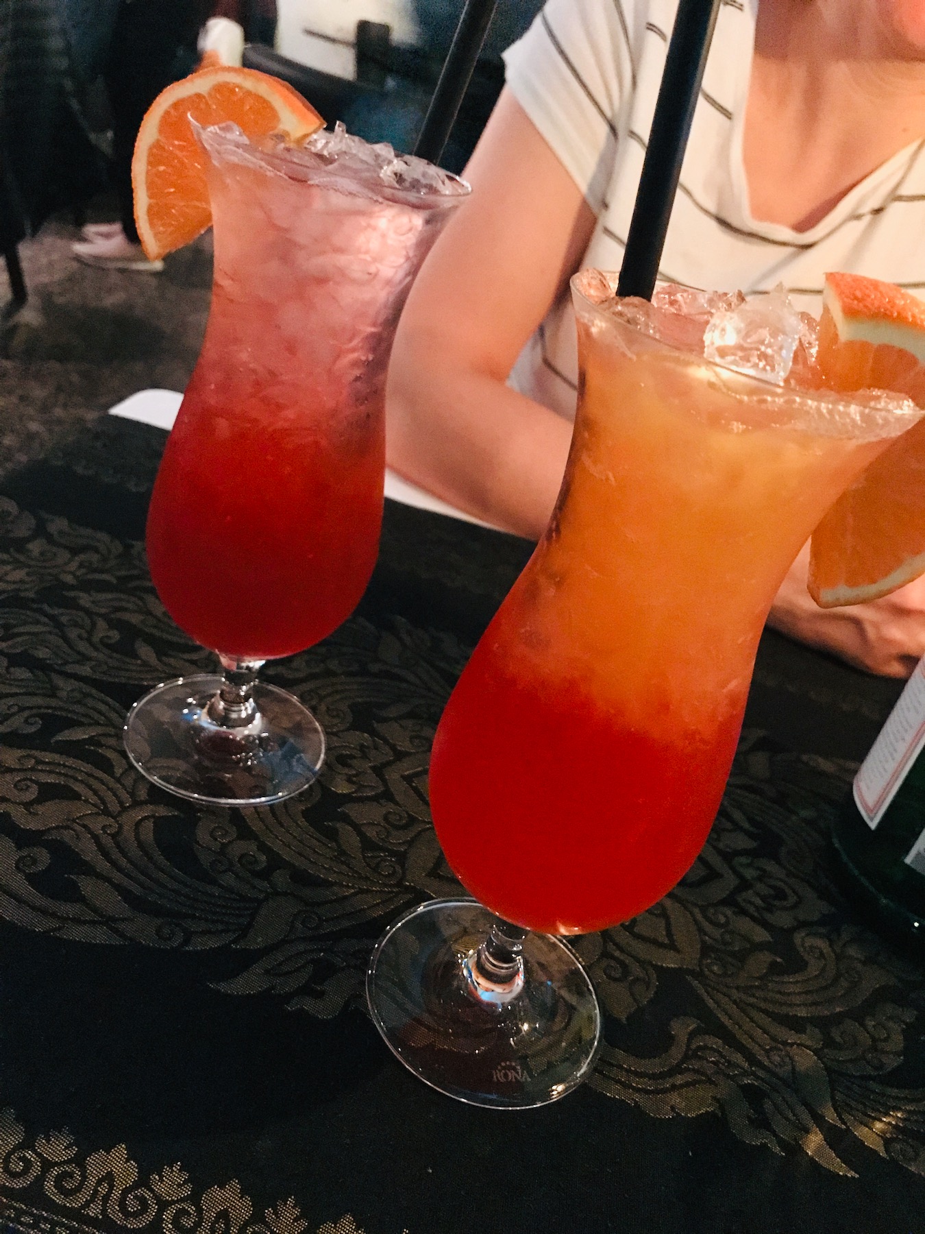 Bild ohne Beschreibung Bild ohne Beschreibung